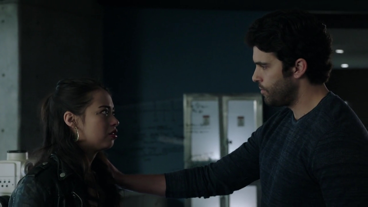 VampireDiariesWorld-dot-nl_RoswellNewMexico4x09-0814.jpg