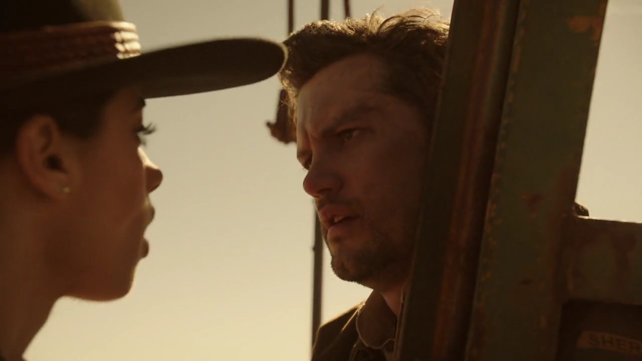 VampireDiariesWorld-dot-nl_RoswellNewMexico4x09-1092.jpg