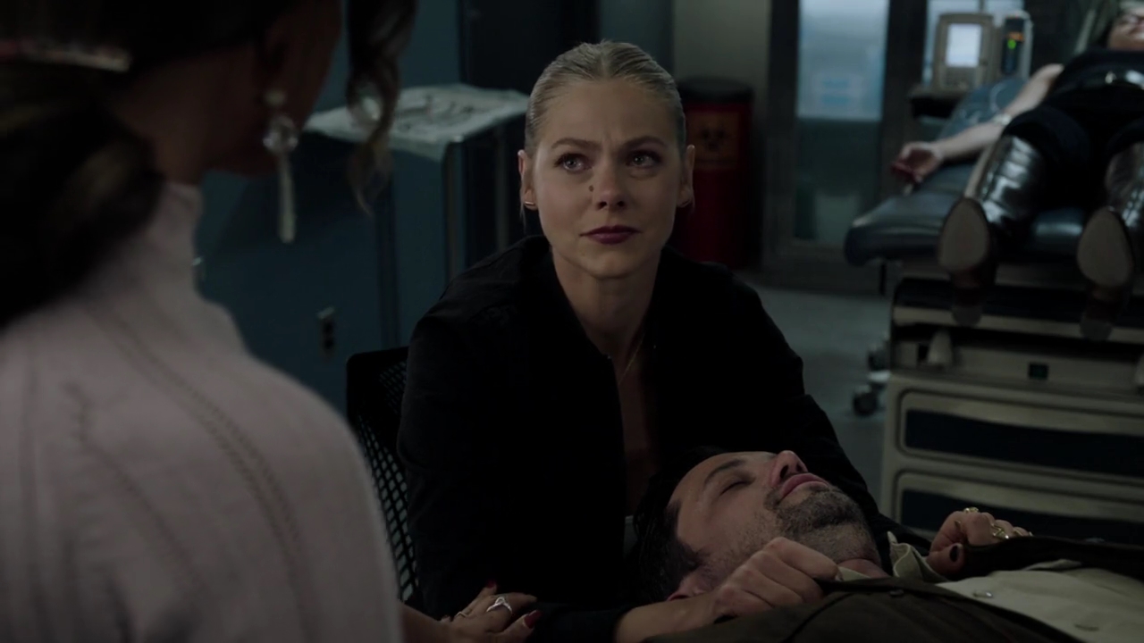 VampireDiariesWorld-dot-nl_RoswellNewMexico4x09-1274.jpg