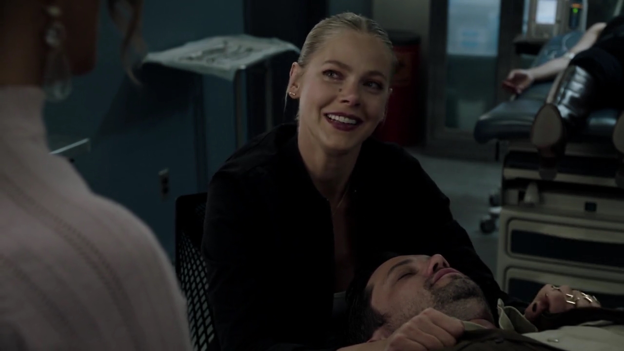 VampireDiariesWorld-dot-nl_RoswellNewMexico4x09-1312.jpg