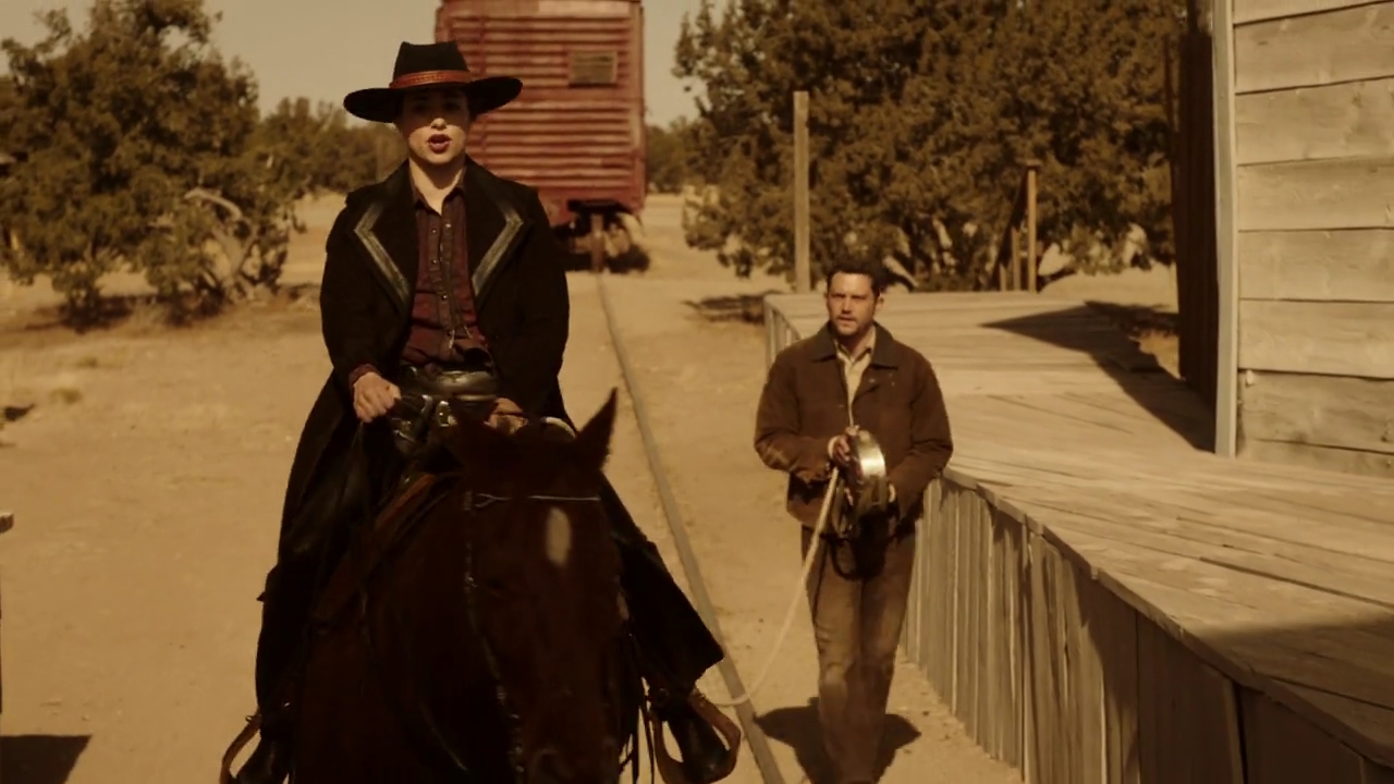 VampireDiariesWorld-dot-nl_RoswellNewMexico4x09-1413.jpg