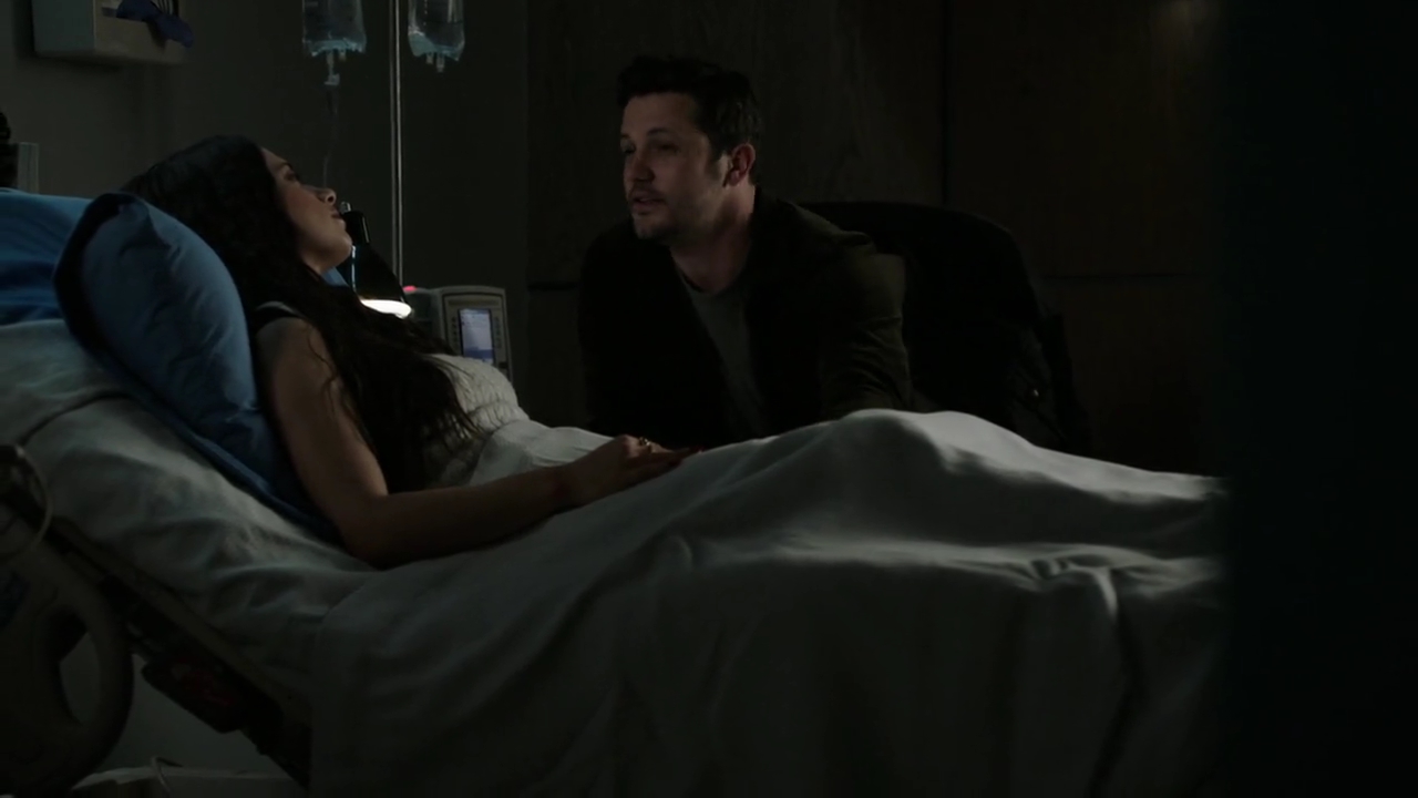 VampireDiariesWorld-dot-nl_RoswellNewMexico4x11-2082.jpg