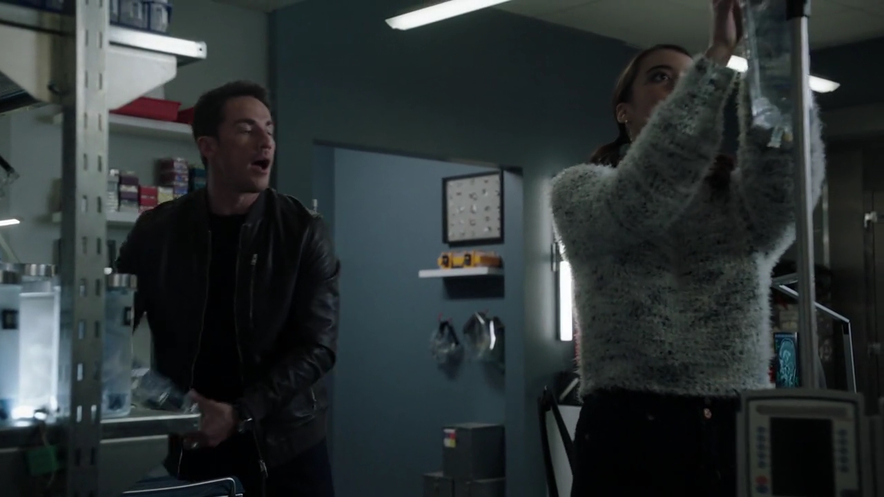 VampireDiariesWorld-dot-nl_RoswellNewMexico4x11-2154.jpg