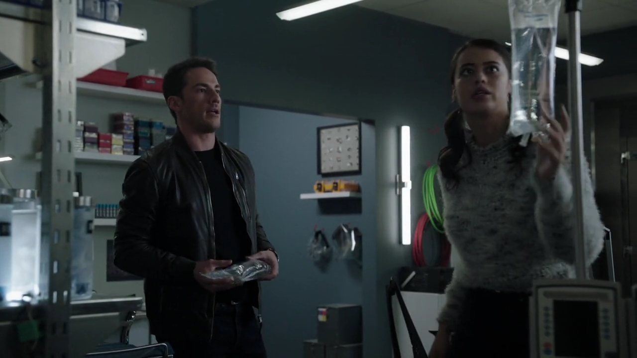 VampireDiariesWorld-dot-nl_RoswellNewMexico4x11-2156.jpg