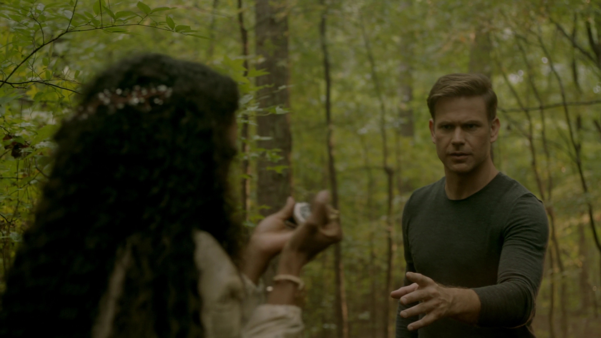 VampireDiariesWorld-dot-nl_Legacies1x02SomePeopleJustWantToWatchTheWorldBurn00717.jpg