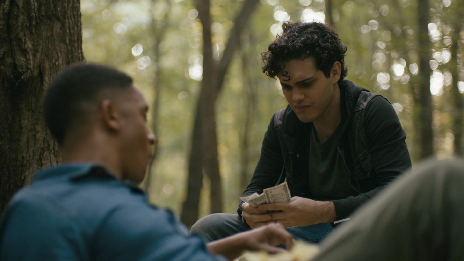 VampireDiariesWorld-dot-nl_Legacies1x03WereBeingPunkedPedro01331.jpg