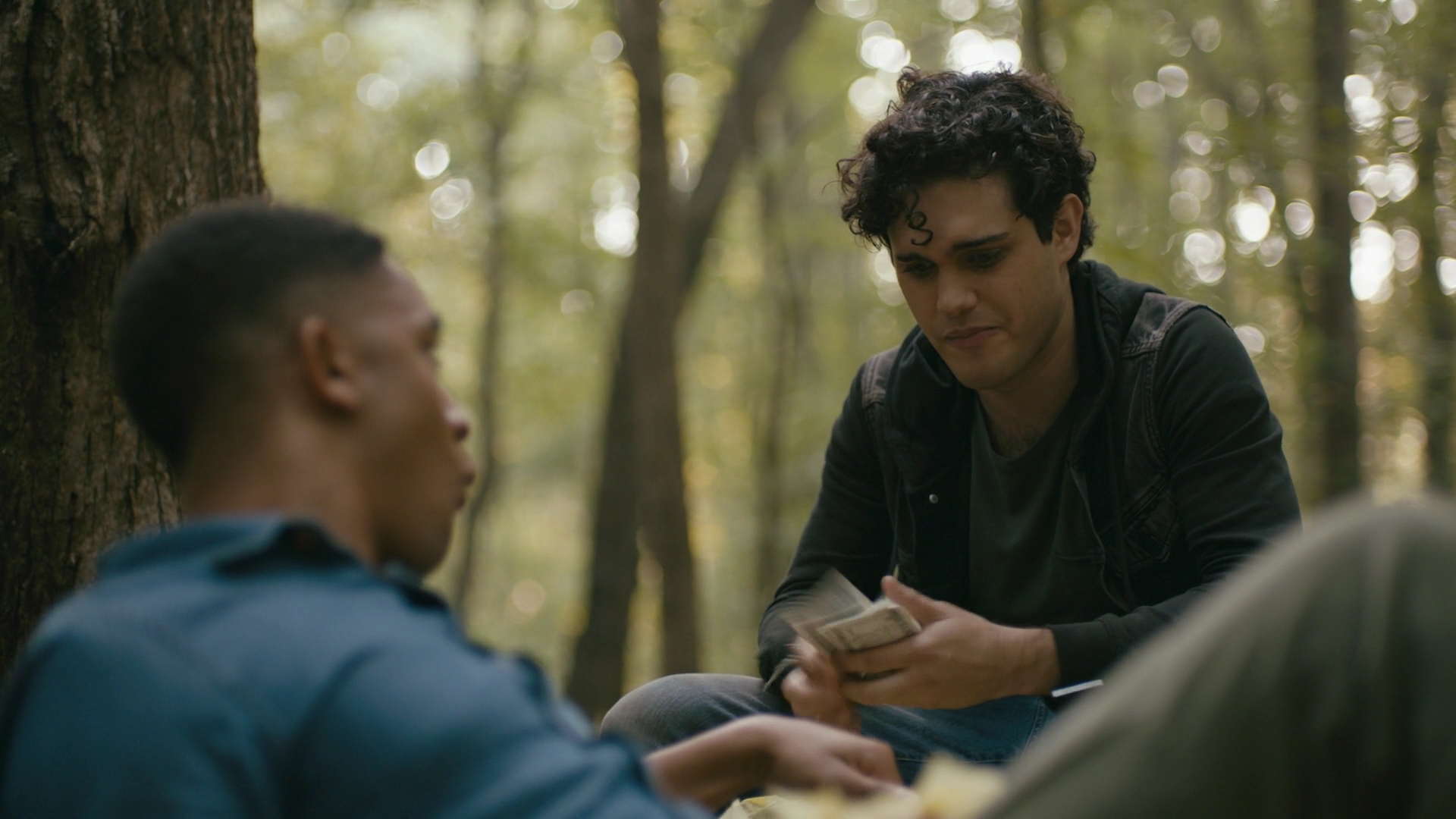 VampireDiariesWorld-dot-nl_Legacies1x03WereBeingPunkedPedro01333.jpg