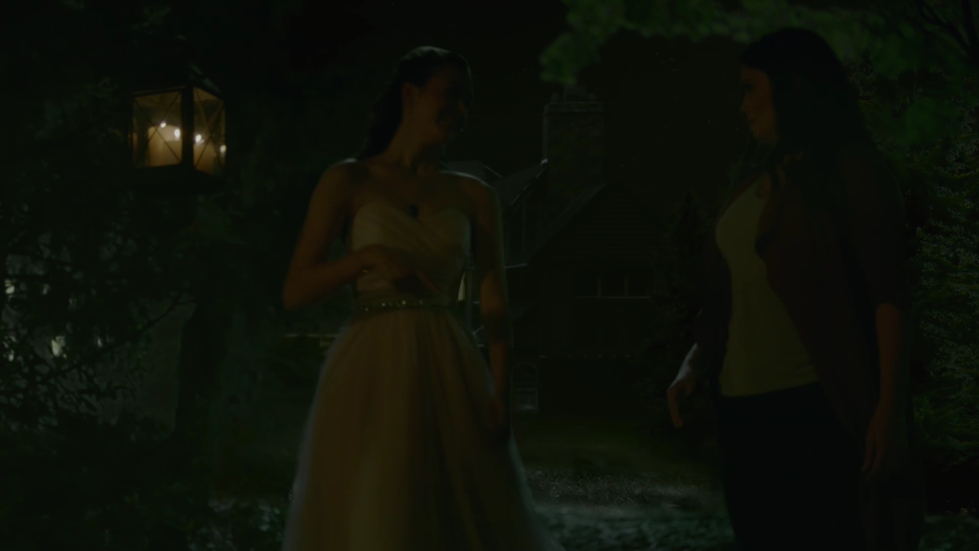 VampireDiariesWorld-dot-nl_Legacies1x06MombieDearest01299.jpg