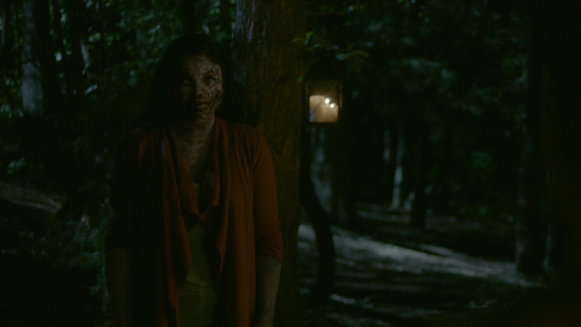 VampireDiariesWorld-dot-nl_Legacies1x06MombieDearest01323.jpg