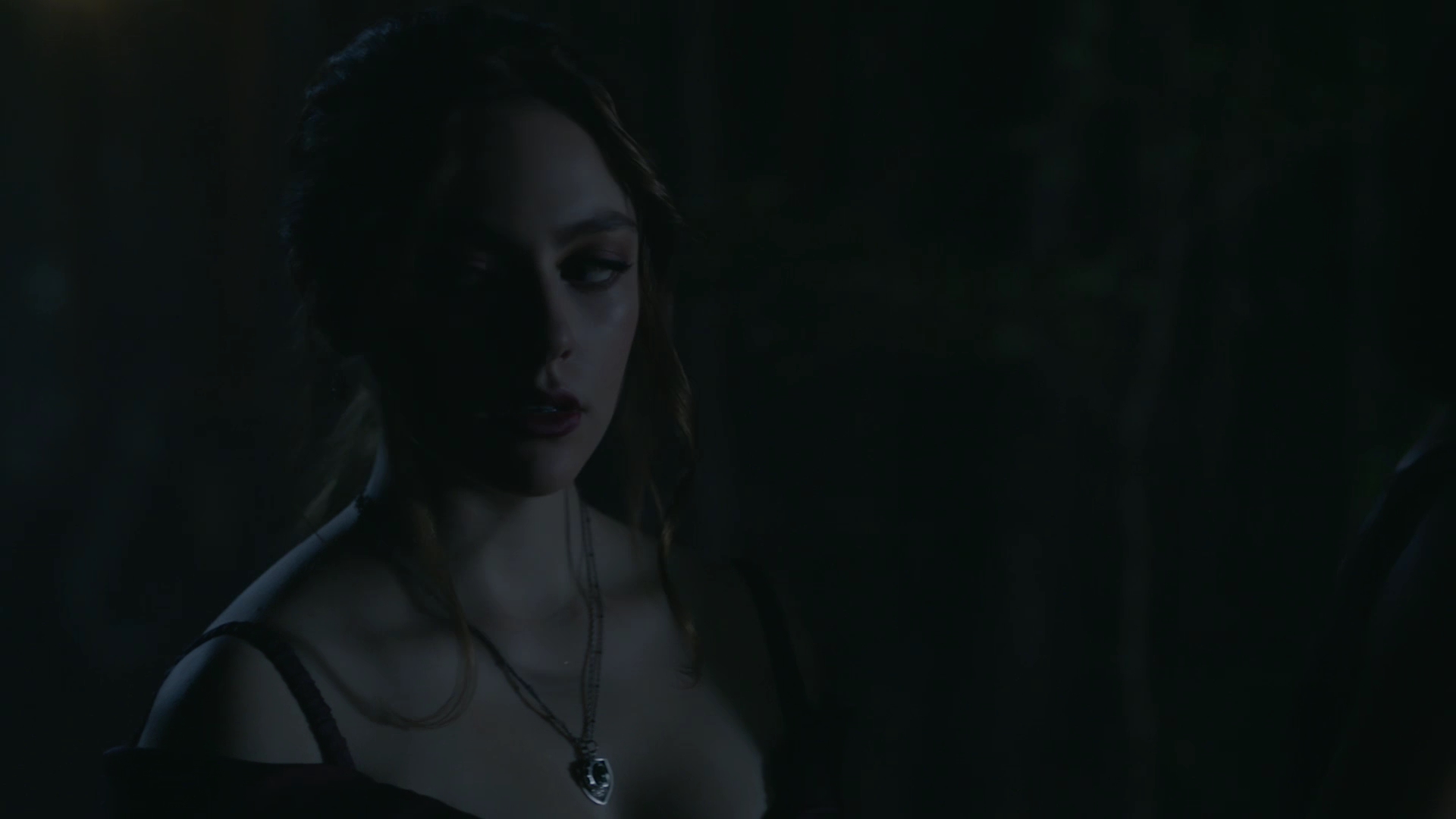 VampireDiariesWorld-dot-nl_Legacies1x06MombieDearest01650.jpg