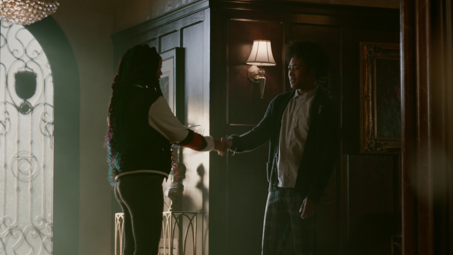 VampireDiariesWorld-dot-nl_Legacies1x14LetsJustFinishTheDance03143.jpg