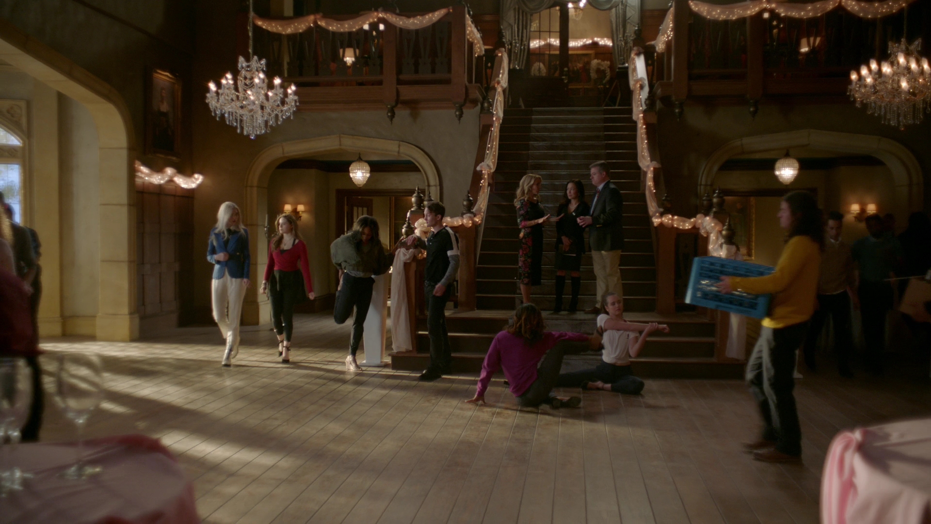 VampireDiariesWorld-dot-nl_Legacies1x14LetsJustFinishTheDance03158.jpg