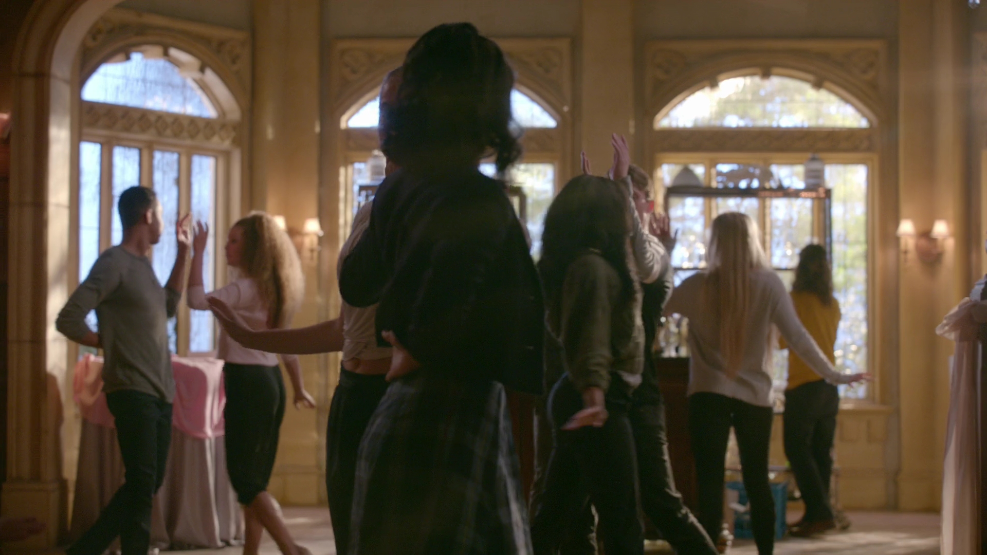 VampireDiariesWorld-dot-nl_Legacies1x14LetsJustFinishTheDance03210.jpg