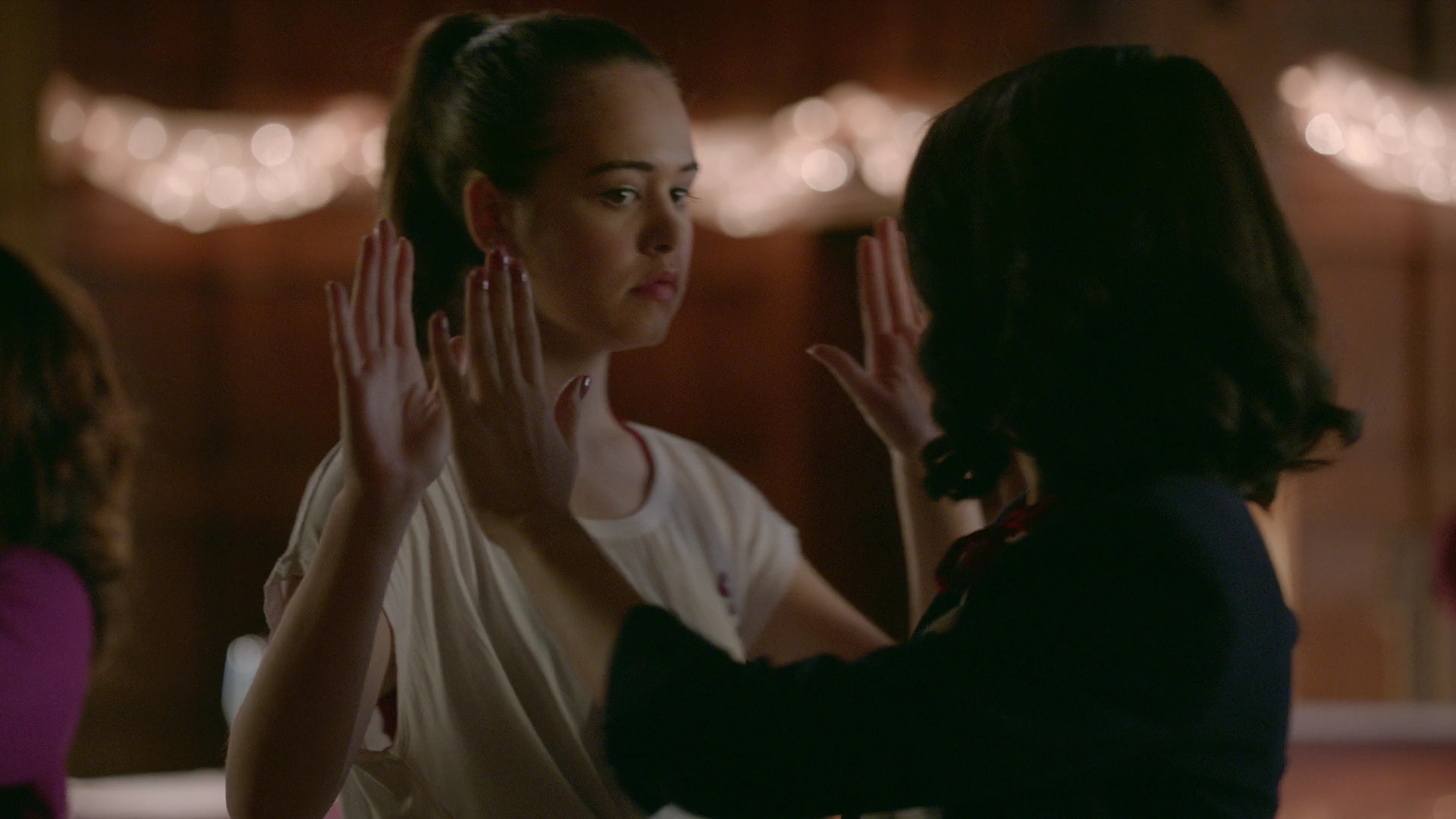 VampireDiariesWorld-dot-nl_Legacies1x14LetsJustFinishTheDance03215.jpg