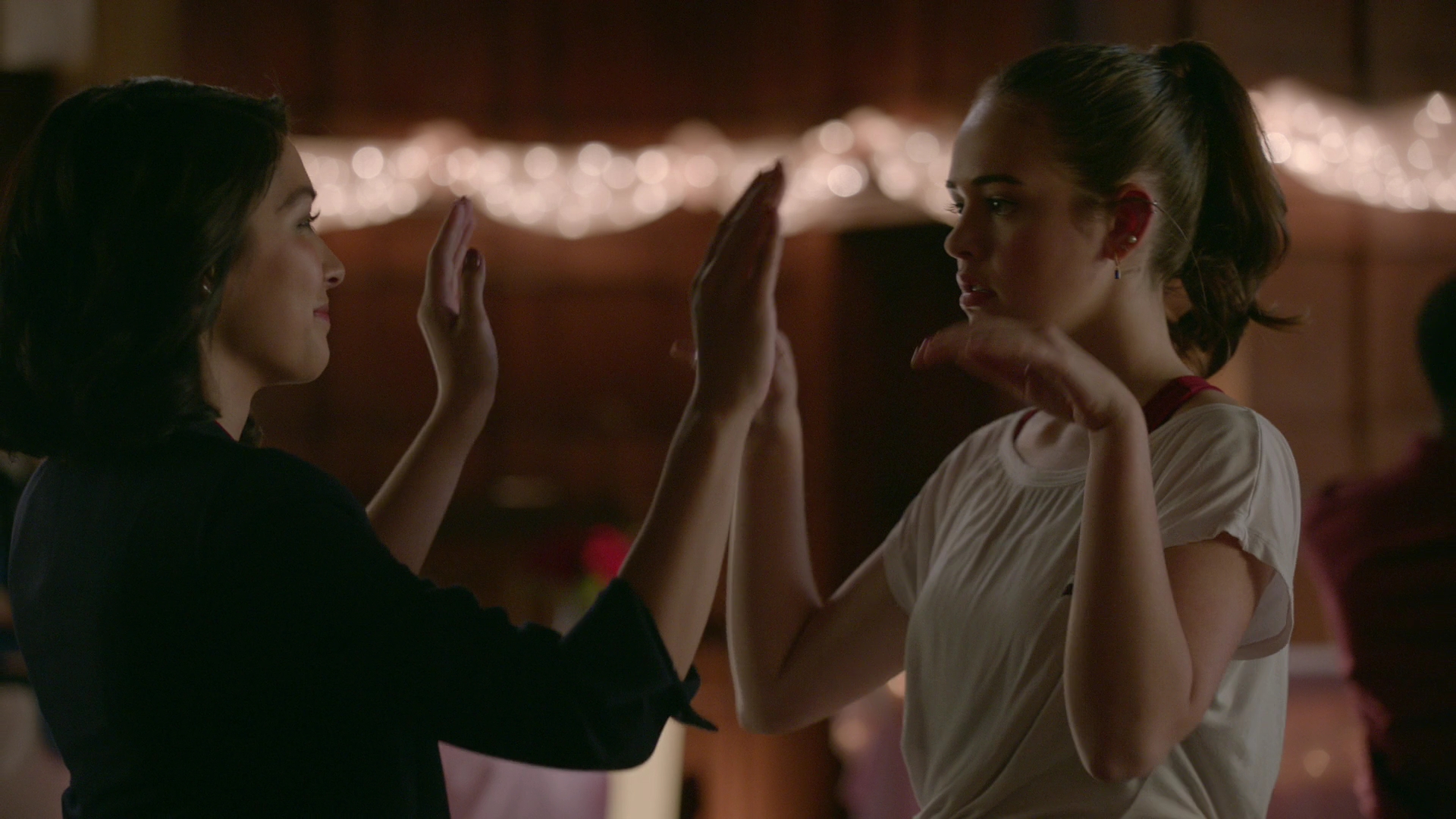 VampireDiariesWorld-dot-nl_Legacies1x14LetsJustFinishTheDance03254.jpg