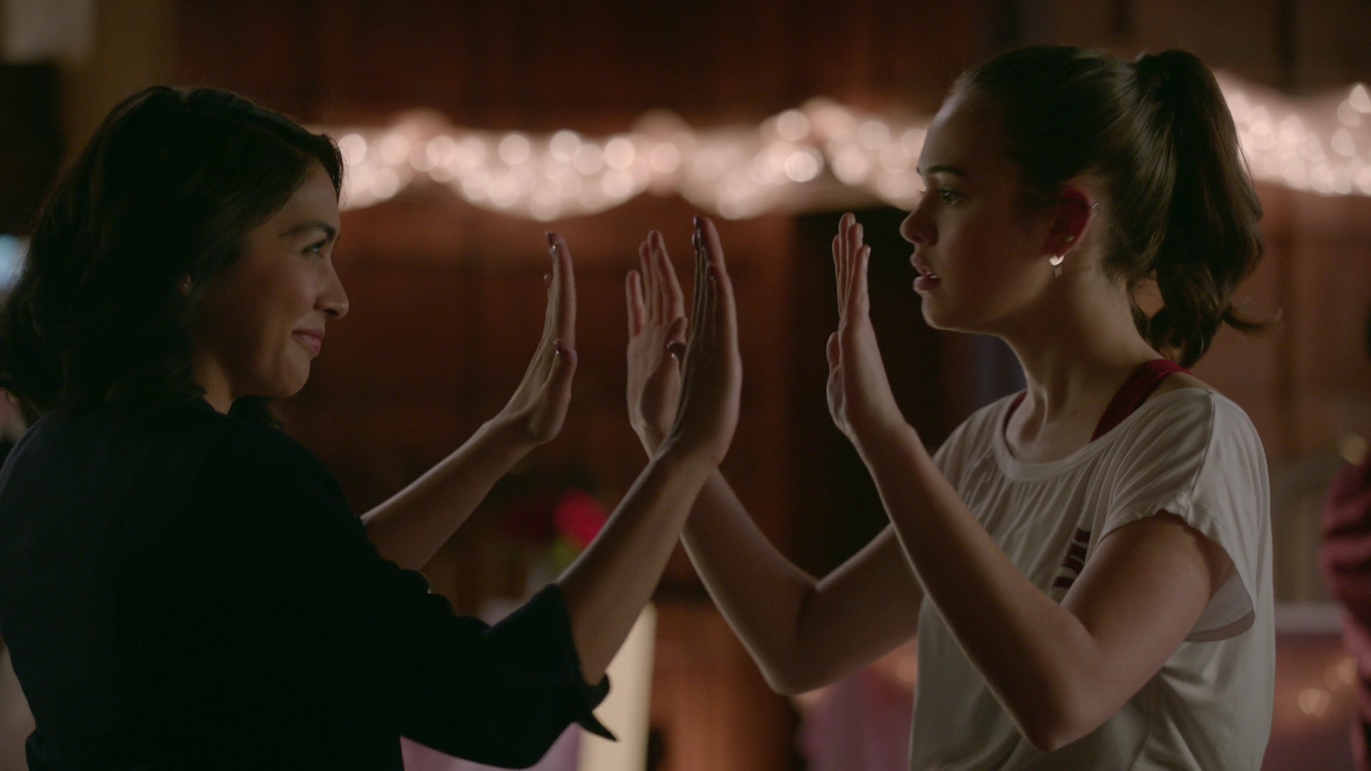 VampireDiariesWorld-dot-nl_Legacies1x14LetsJustFinishTheDance03255.jpg