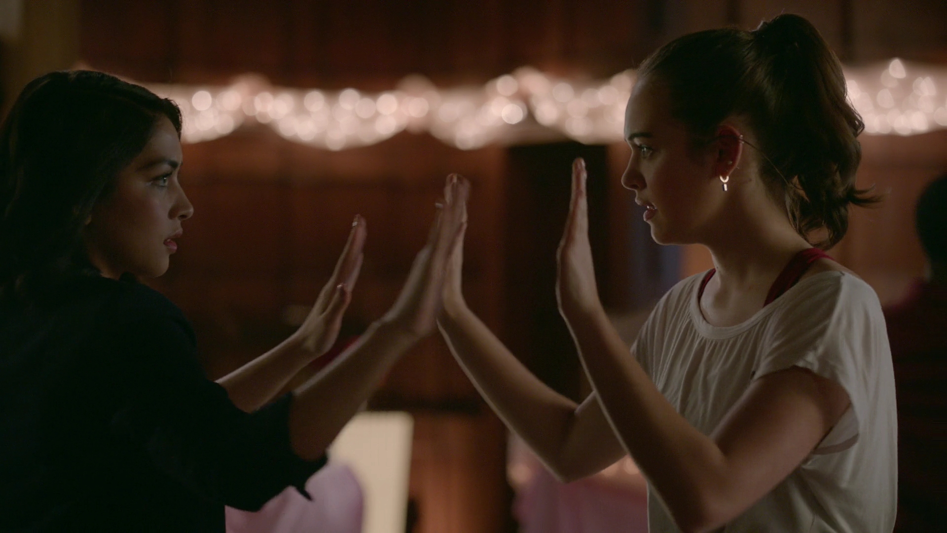 VampireDiariesWorld-dot-nl_Legacies1x14LetsJustFinishTheDance03261.jpg