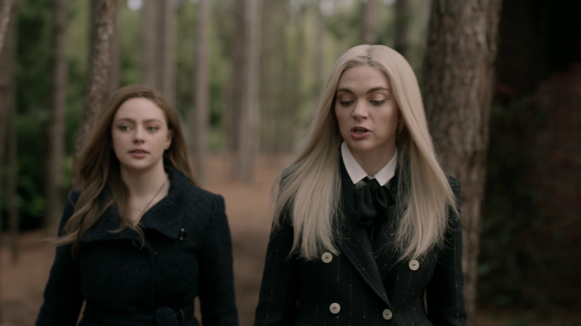 VampireDiariesWorld-dot-nl_Legacies1x14LetsJustFinishTheDance03419.jpg