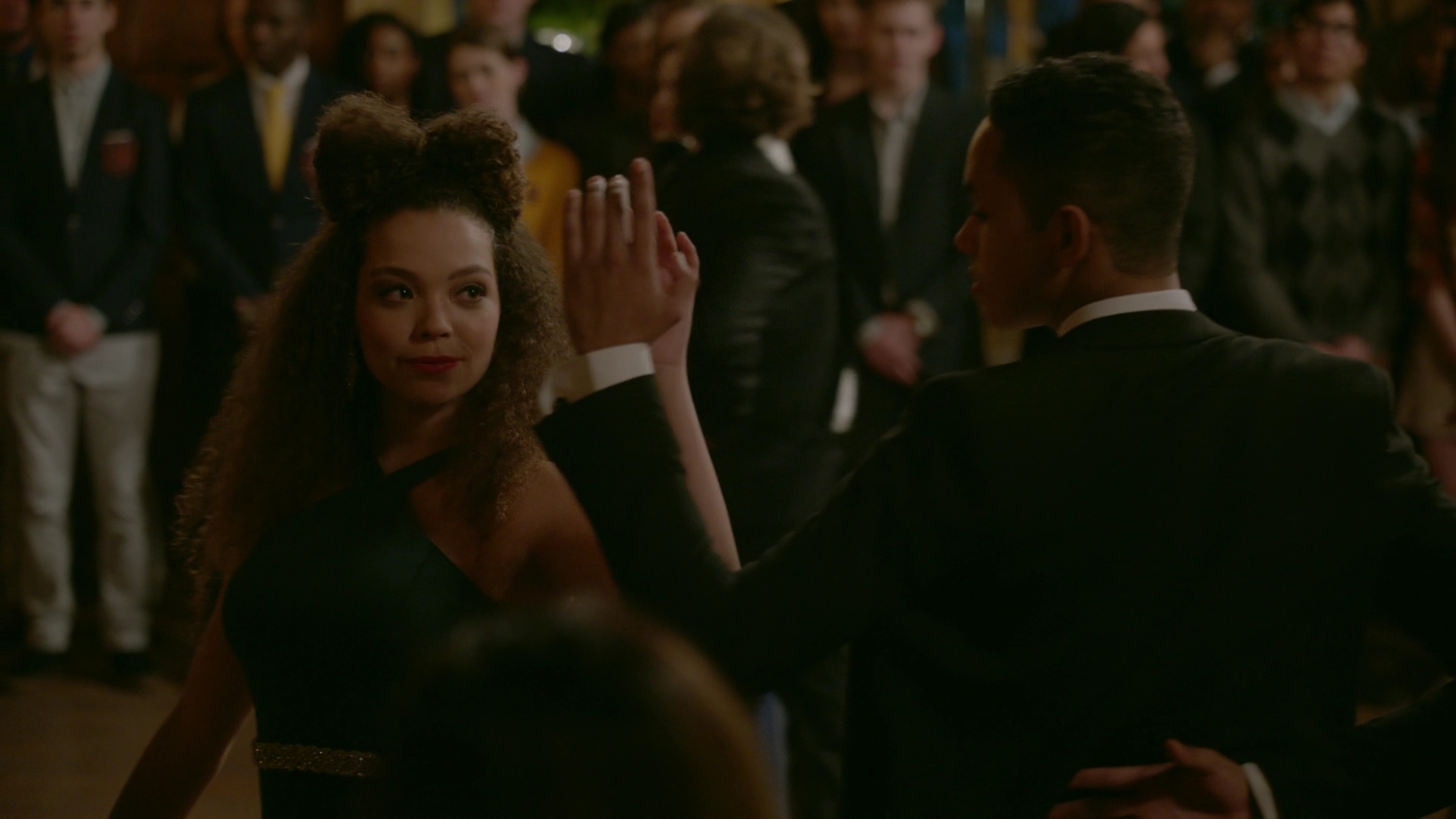 VampireDiariesWorld-dot-nl_Legacies1x14LetsJustFinishTheDance04236.jpg