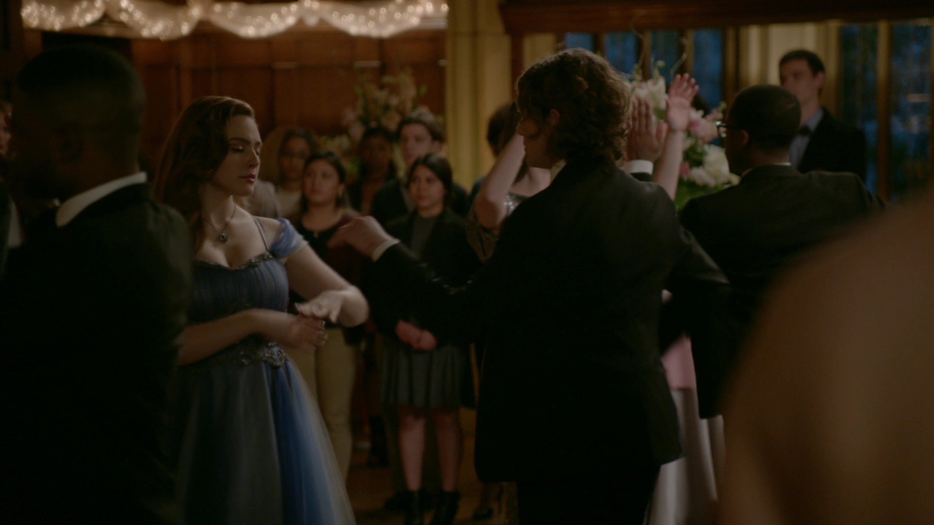 VampireDiariesWorld-dot-nl_Legacies1x14LetsJustFinishTheDance04238.jpg