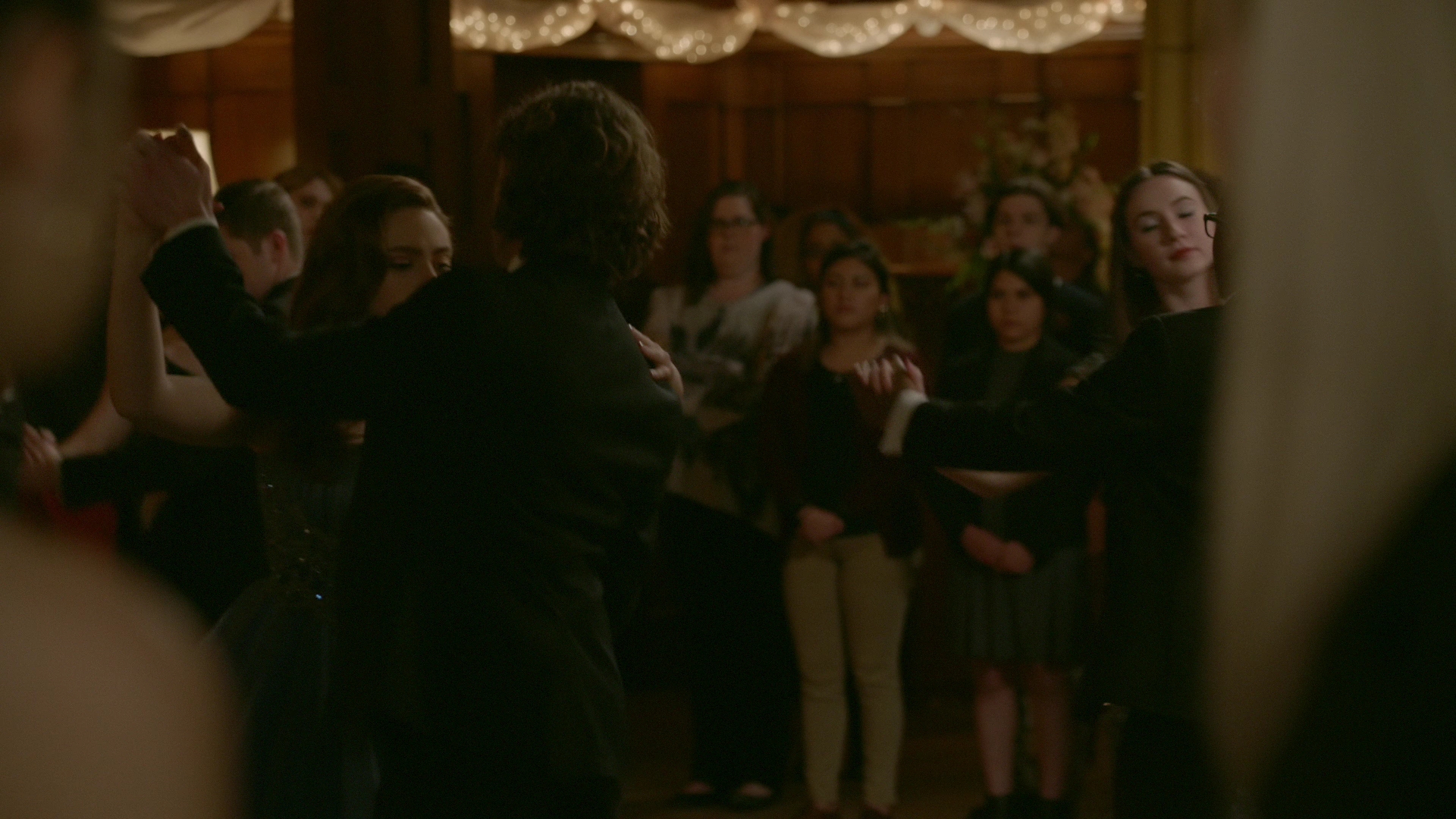 VampireDiariesWorld-dot-nl_Legacies1x14LetsJustFinishTheDance04314.jpg