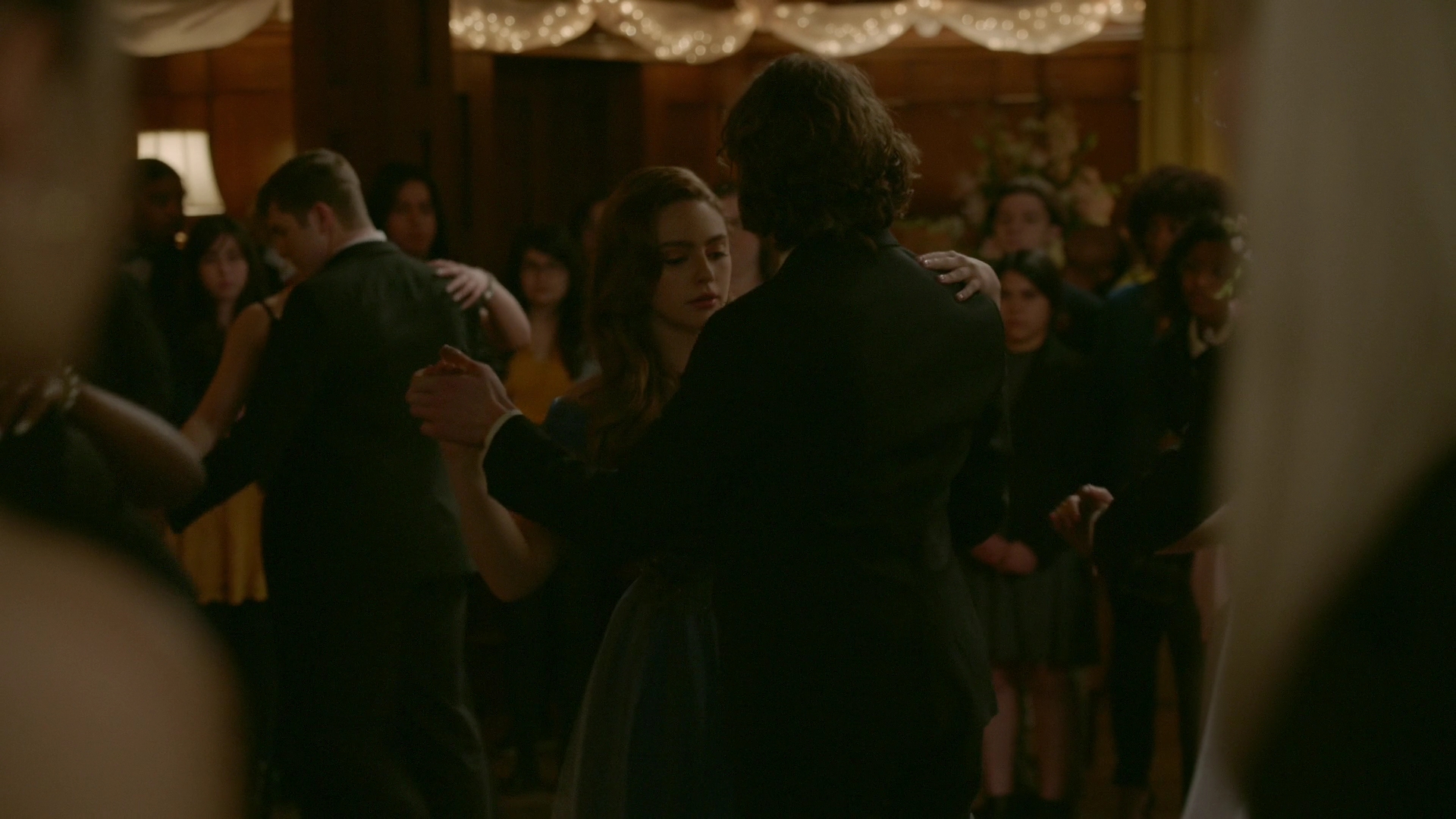 VampireDiariesWorld-dot-nl_Legacies1x14LetsJustFinishTheDance04315.jpg