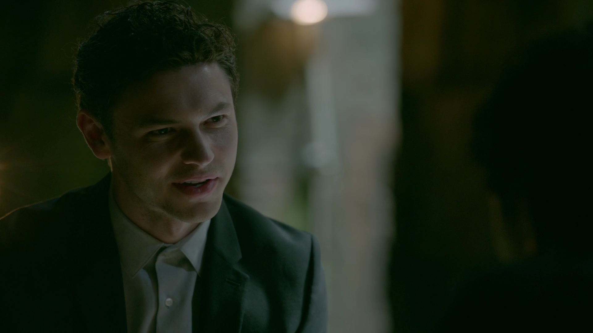 VampireDiariesWorld-dot-nl_Legacies1x15IllTellYouAStory00548.jpg