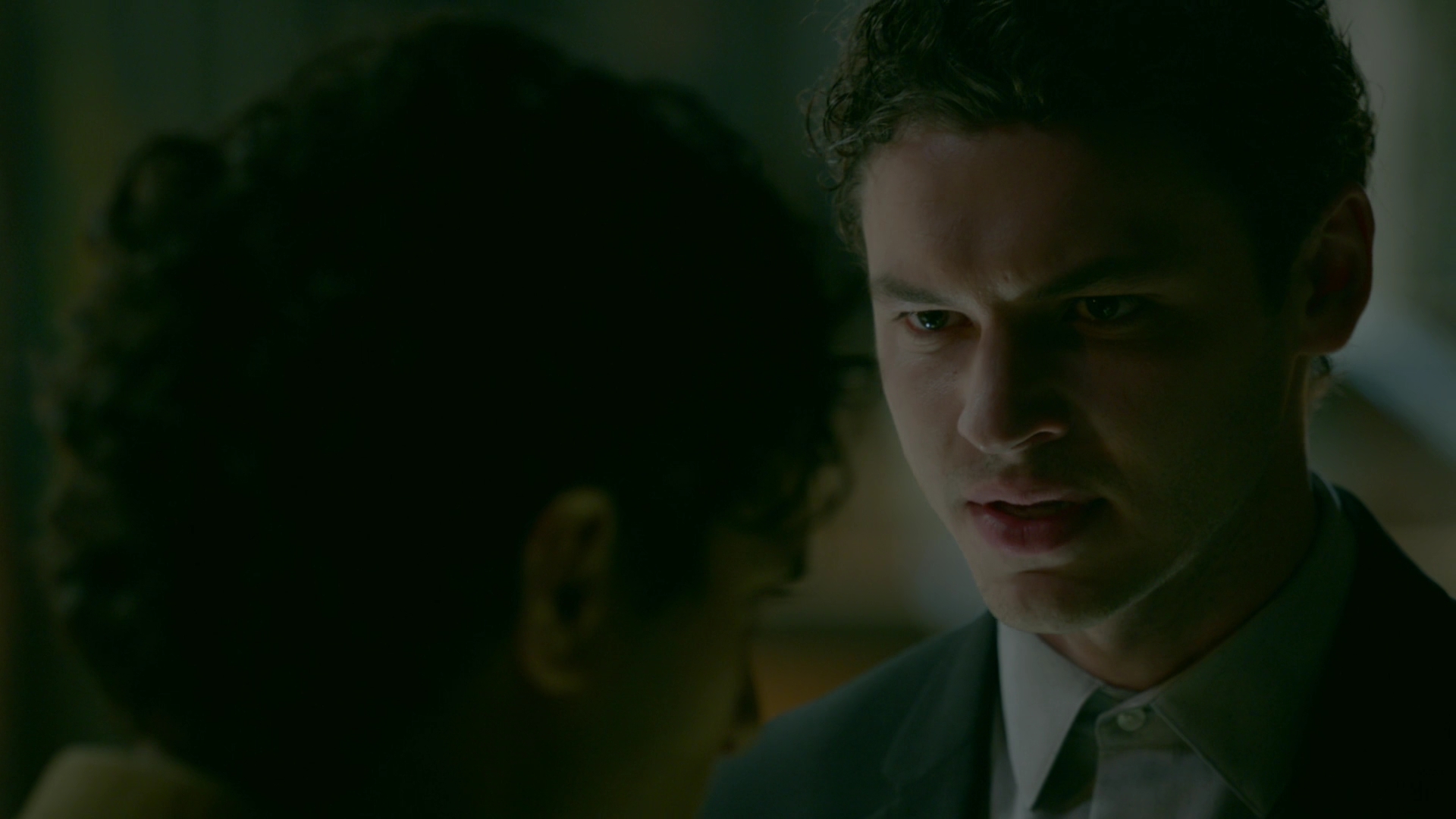 VampireDiariesWorld-dot-nl_Legacies1x15IllTellYouAStory00881.jpg