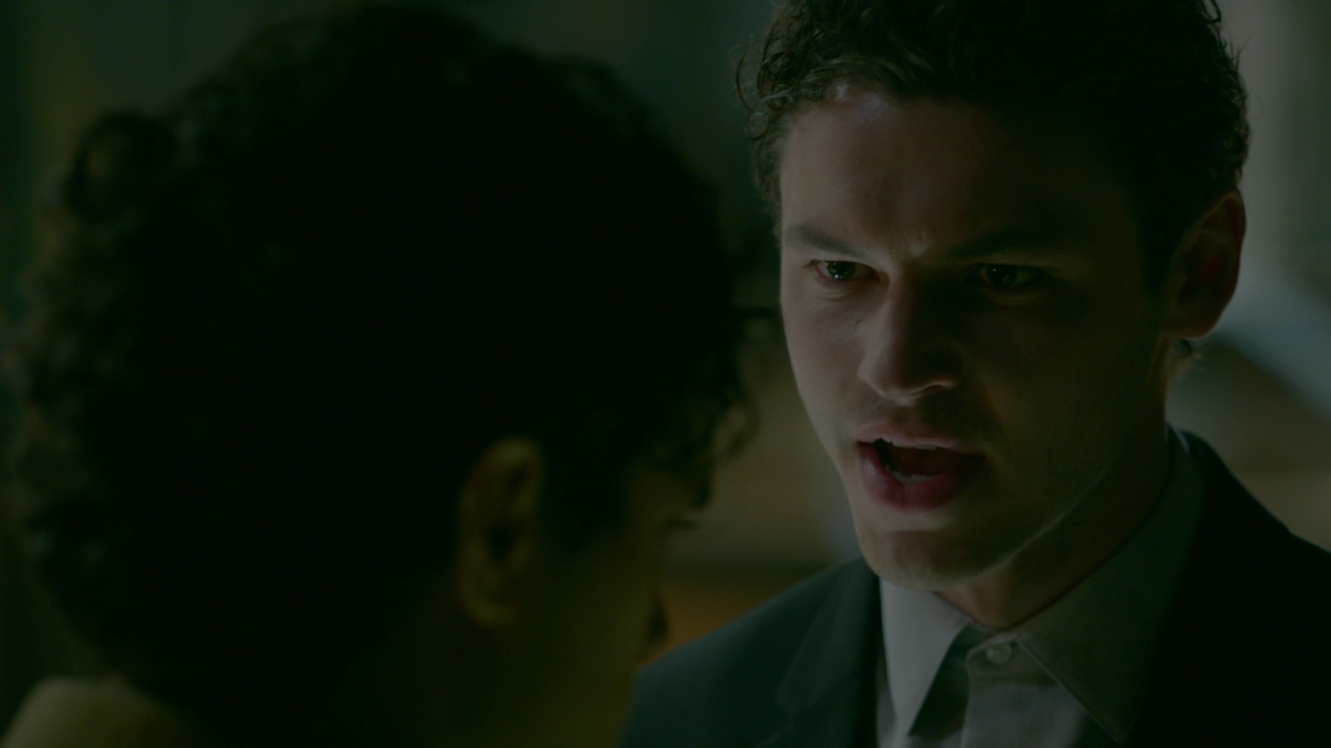 VampireDiariesWorld-dot-nl_Legacies1x15IllTellYouAStory00883.jpg