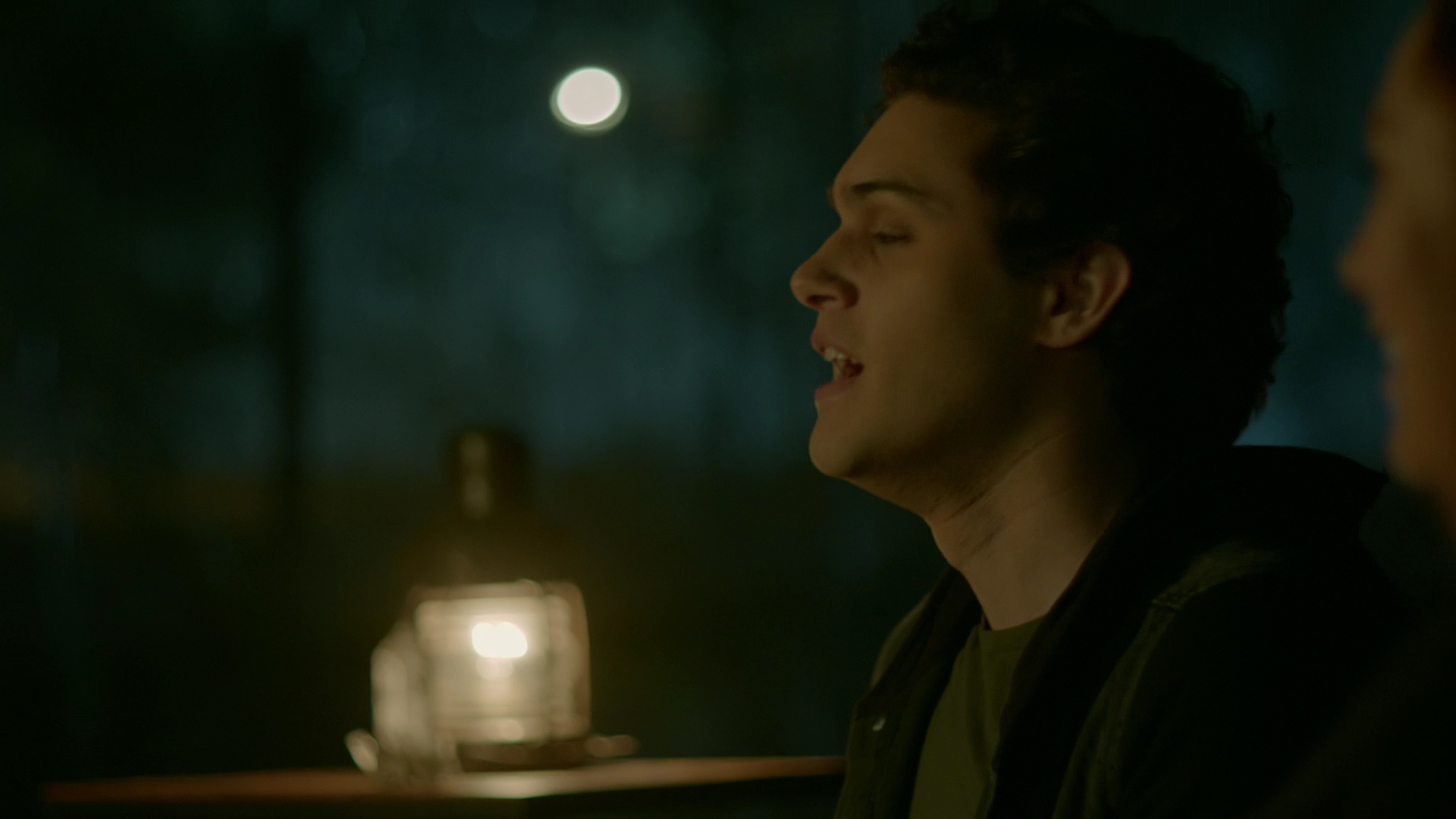 VampireDiariesWorld-dot-nl_Legacies1x15IllTellYouAStory01783.jpg