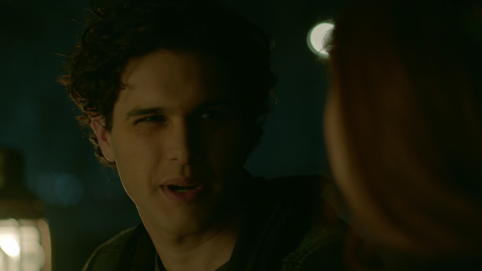 VampireDiariesWorld-dot-nl_Legacies1x15IllTellYouAStory01804.jpg