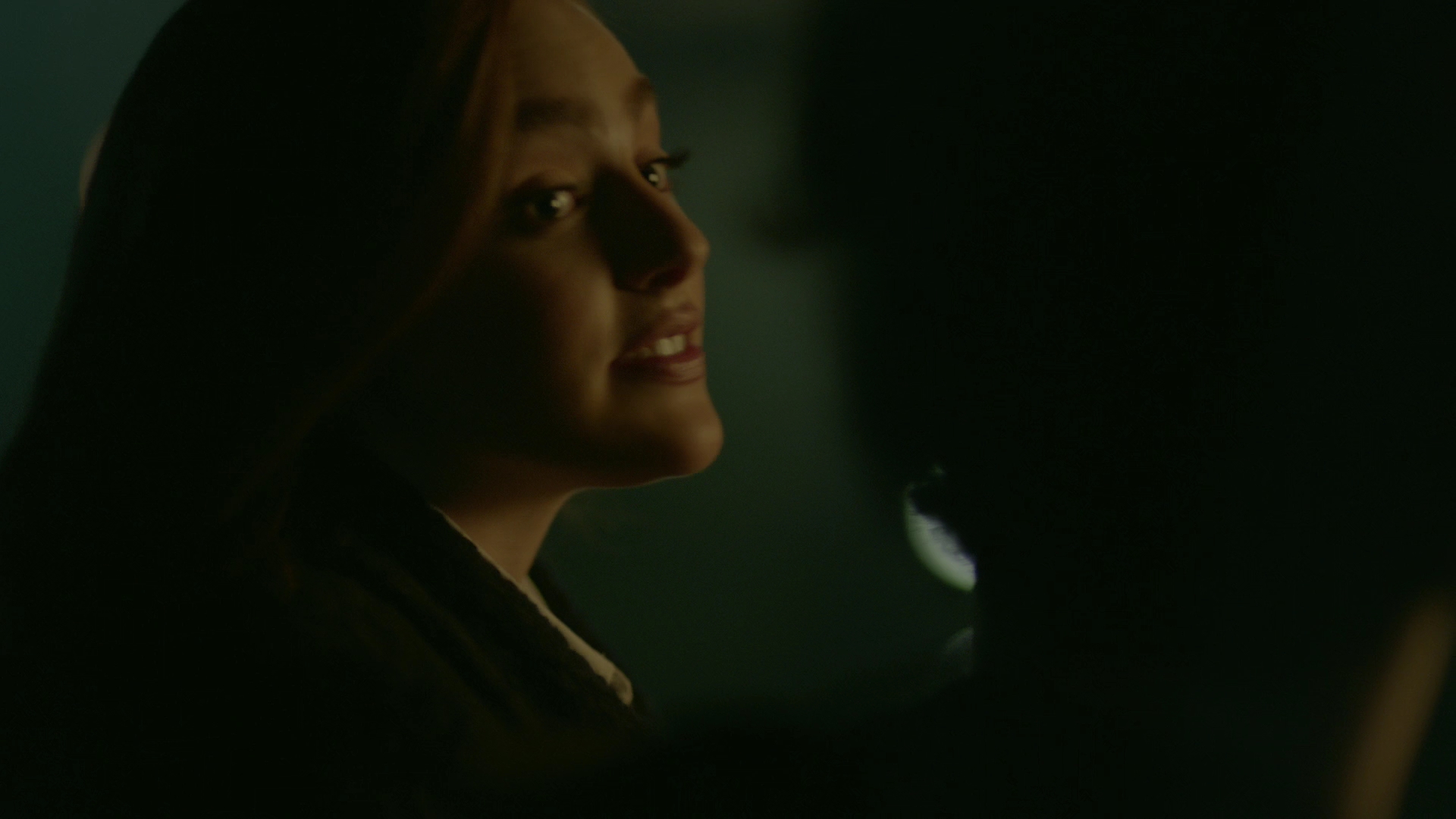 VampireDiariesWorld-dot-nl_Legacies1x15IllTellYouAStory01941.jpg