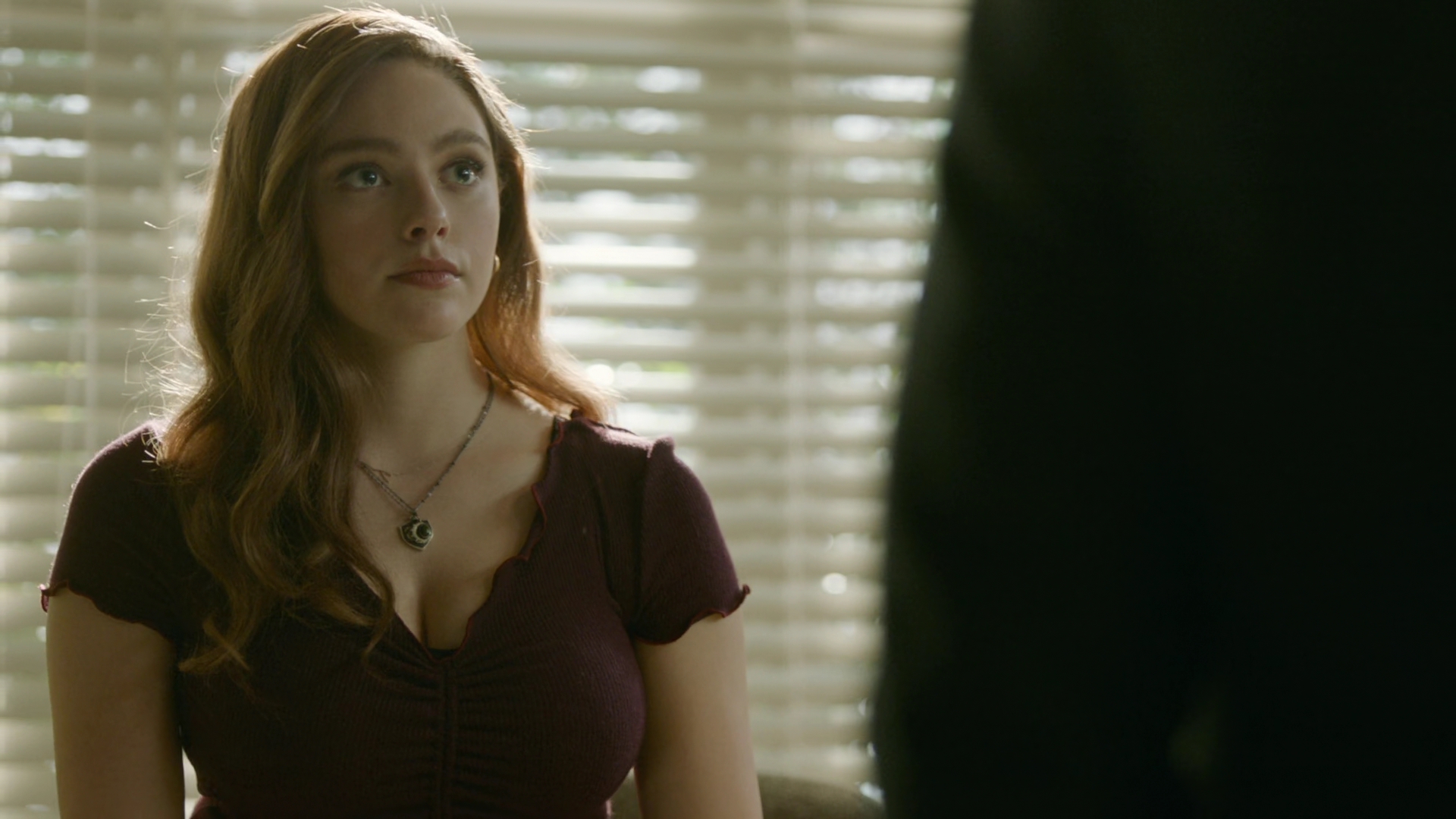 vampirediariesworld-dot-nl_Legacies2x03YouRemindMeofSomeoneIUsedtoKnow00294.jpg