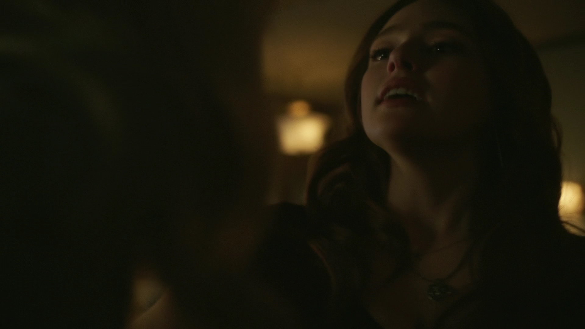 VampireDiariesWorld-dot-nl_Legacies2x08ThisChristmasIsSuprisinglyViolent0262.jpg