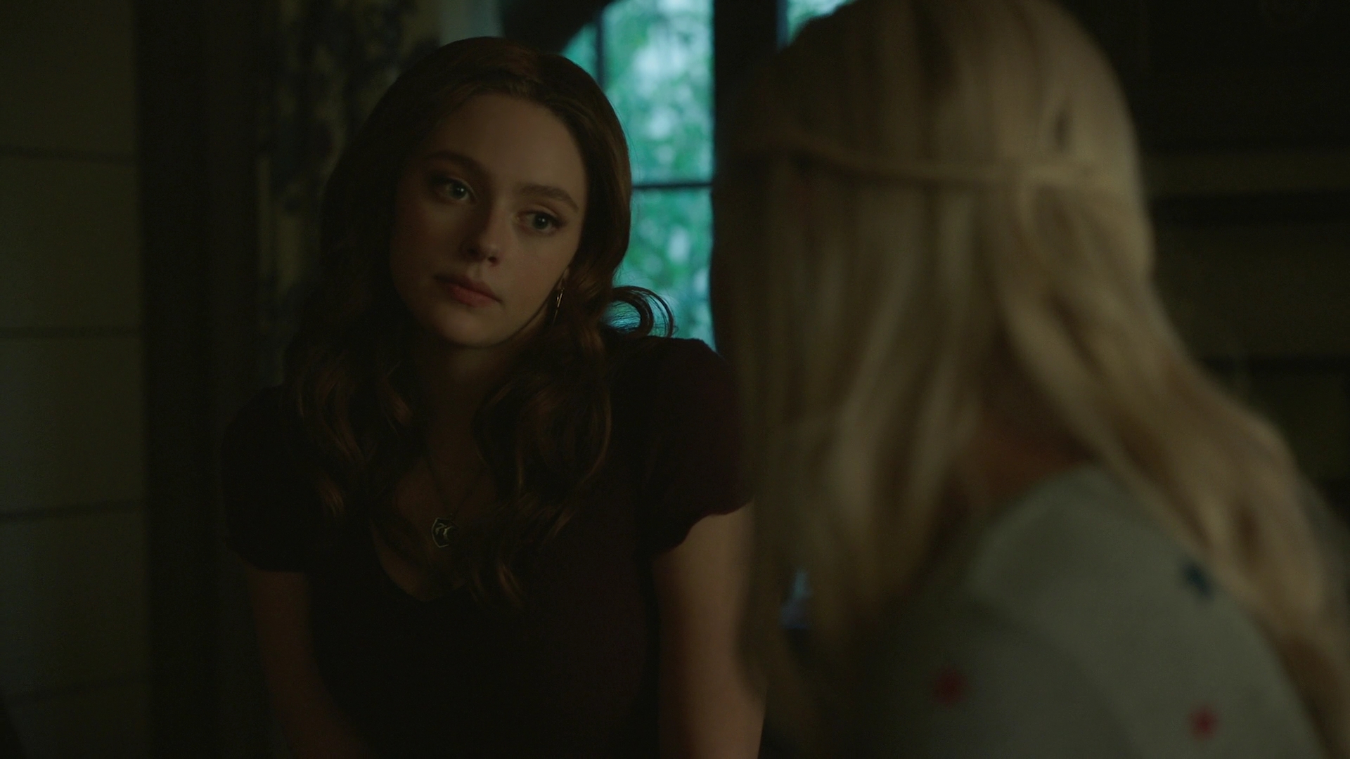 VampireDiariesWorld-dot-nl_Legacies2x08ThisChristmasIsSuprisinglyViolent0312.jpg