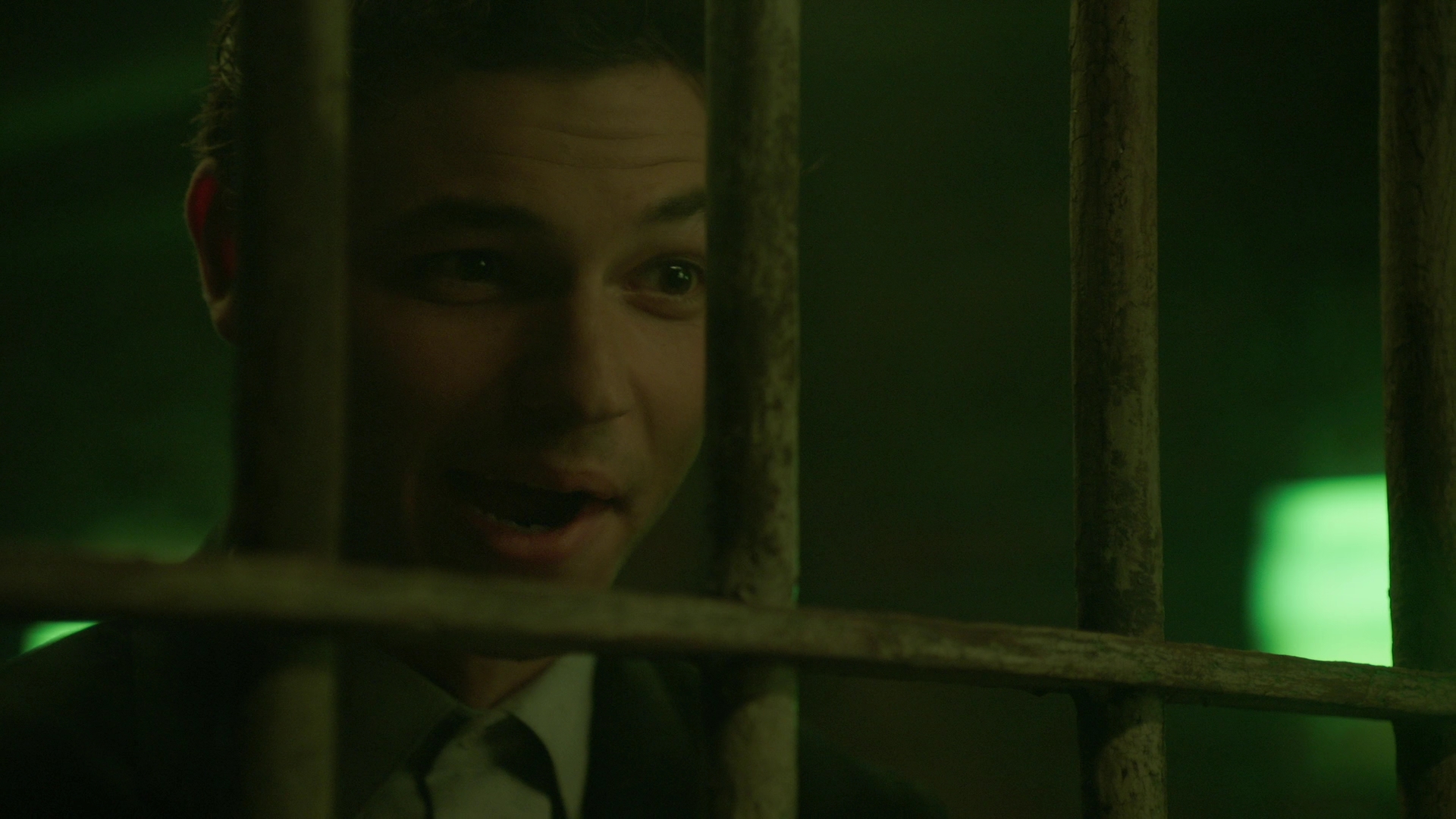 VampireDiariesWorld-dot-nl_Legacies2x08ThisChristmasIsSuprisinglyViolent0542.jpg