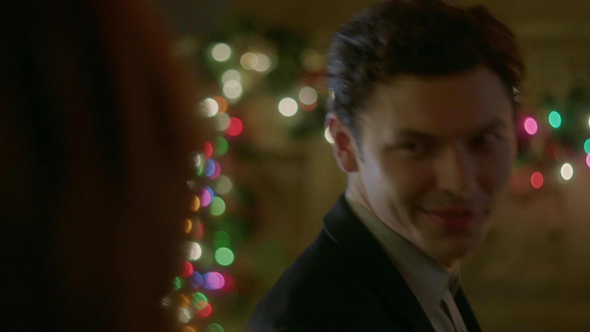 VampireDiariesWorld-dot-nl_Legacies2x08ThisChristmasIsSuprisinglyViolent0691.jpg