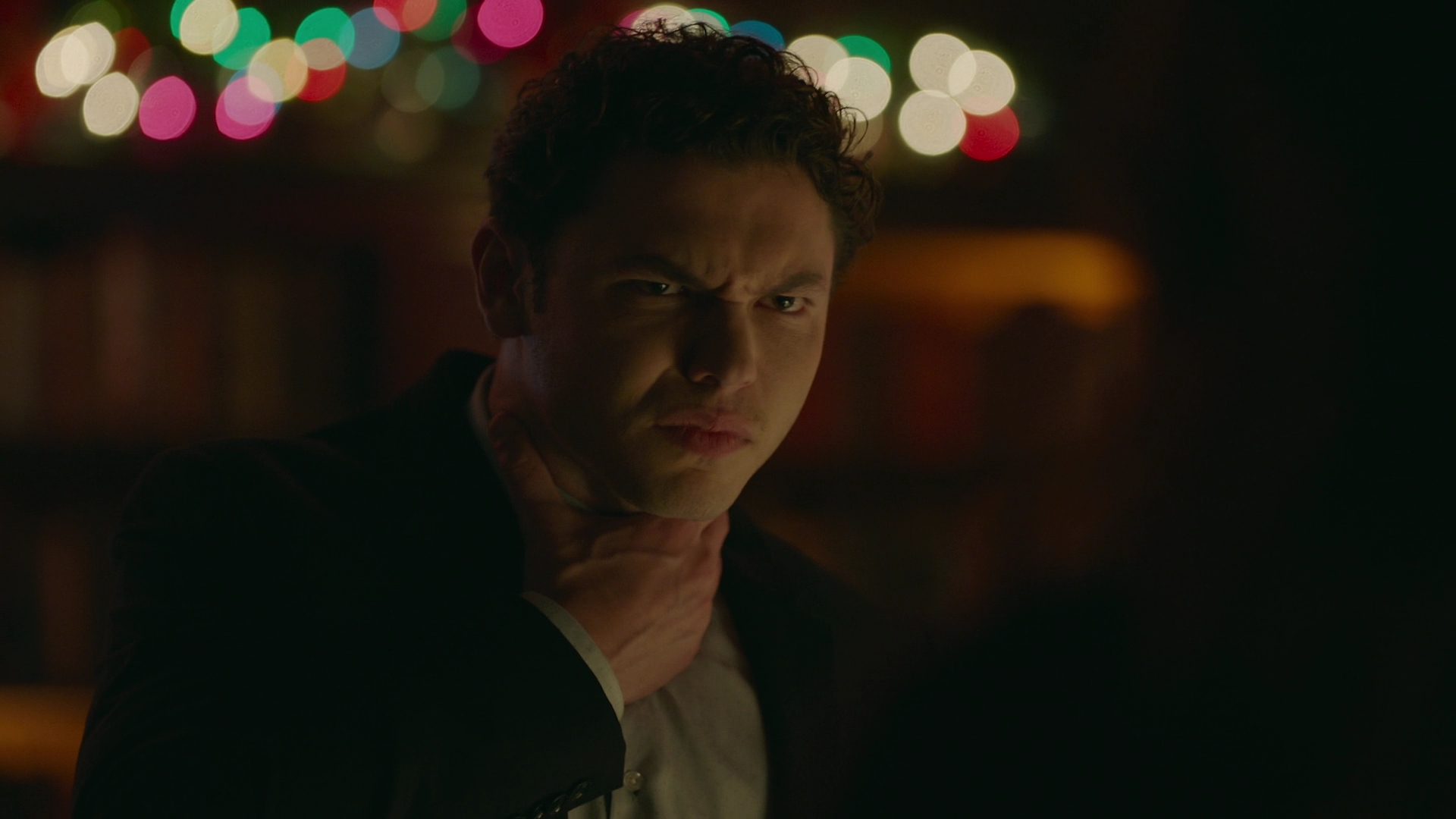 VampireDiariesWorld-dot-nl_Legacies2x08ThisChristmasIsSuprisinglyViolent0734.jpg