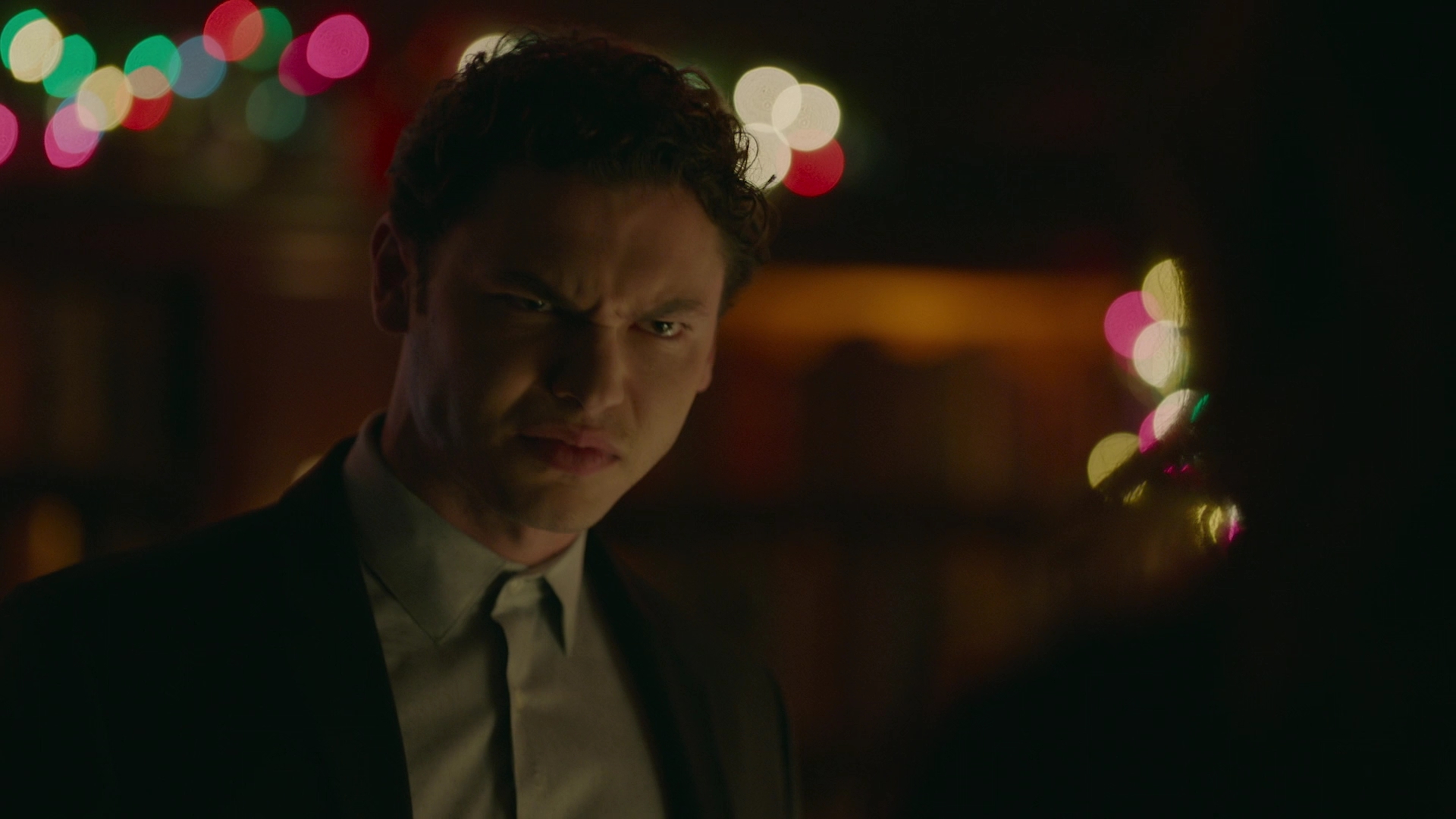 VampireDiariesWorld-dot-nl_Legacies2x08ThisChristmasIsSuprisinglyViolent0745.jpg