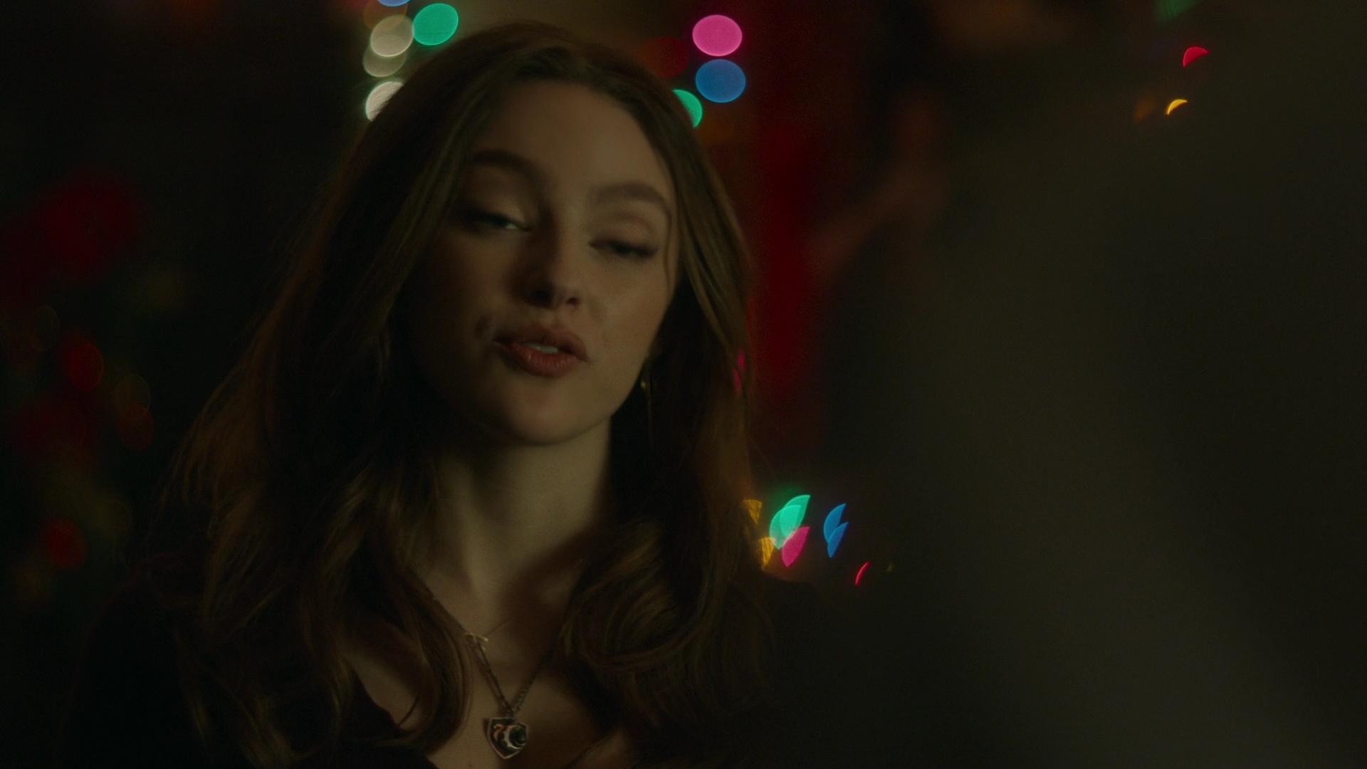 VampireDiariesWorld-dot-nl_Legacies2x08ThisChristmasIsSuprisinglyViolent1248.jpg