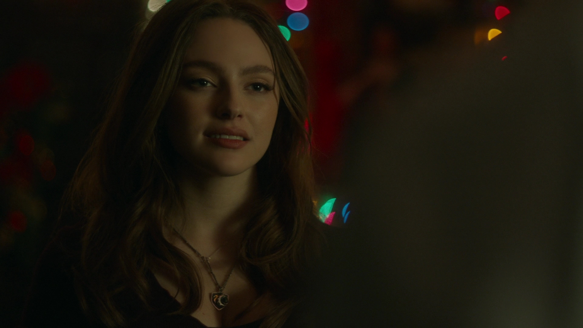 VampireDiariesWorld-dot-nl_Legacies2x08ThisChristmasIsSuprisinglyViolent1250.jpg