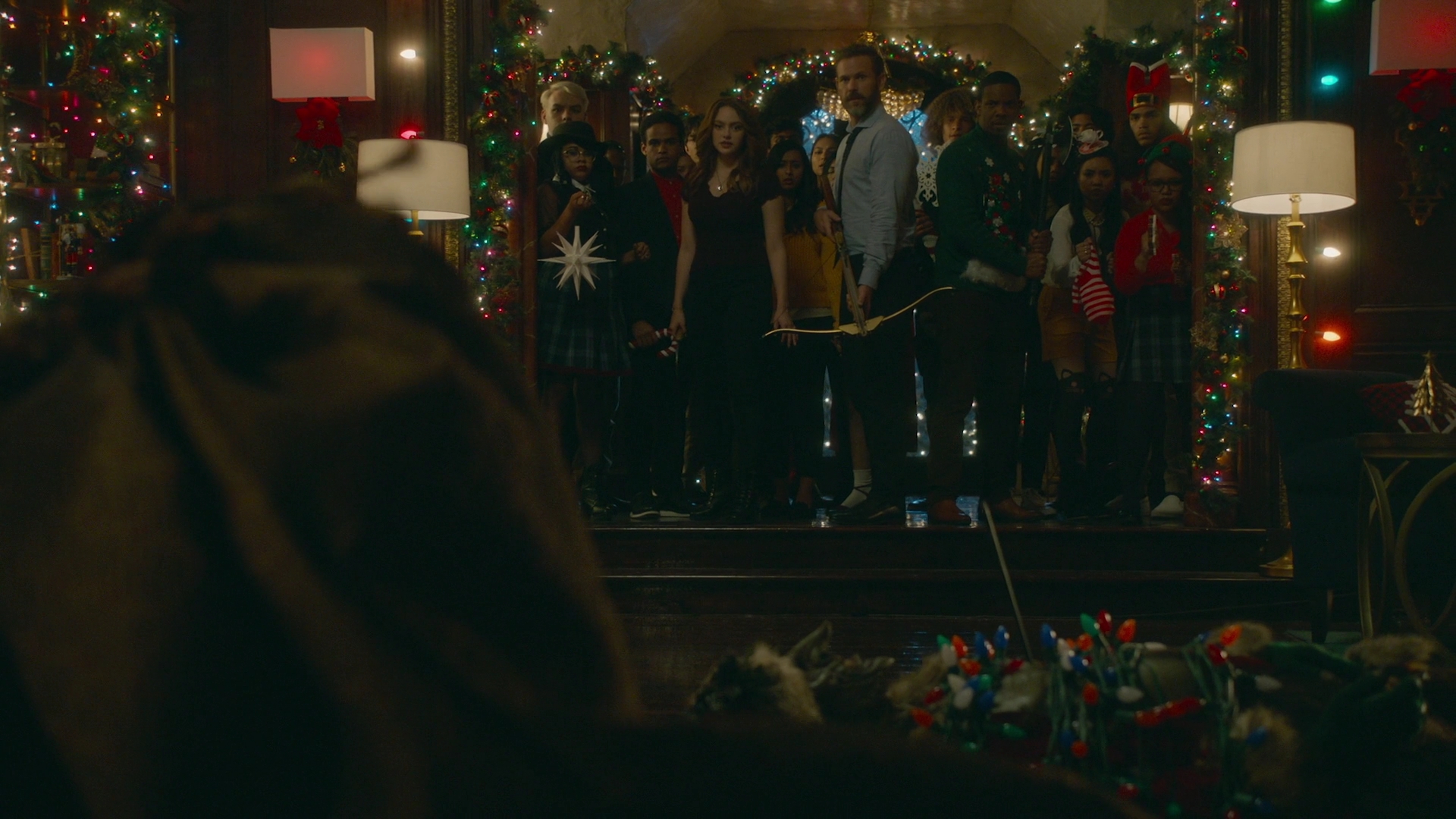 VampireDiariesWorld-dot-nl_Legacies2x08ThisChristmasIsSuprisinglyViolent1409.jpg