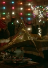 VampireDiariesWorld-dot-nl_Legacies2x08ThisChristmasIsSuprisinglyViolent0884.jpg