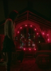 VampireDiariesWorld-dot-nl_Legacies2x08ThisChristmasIsSuprisinglyViolent2324.jpg