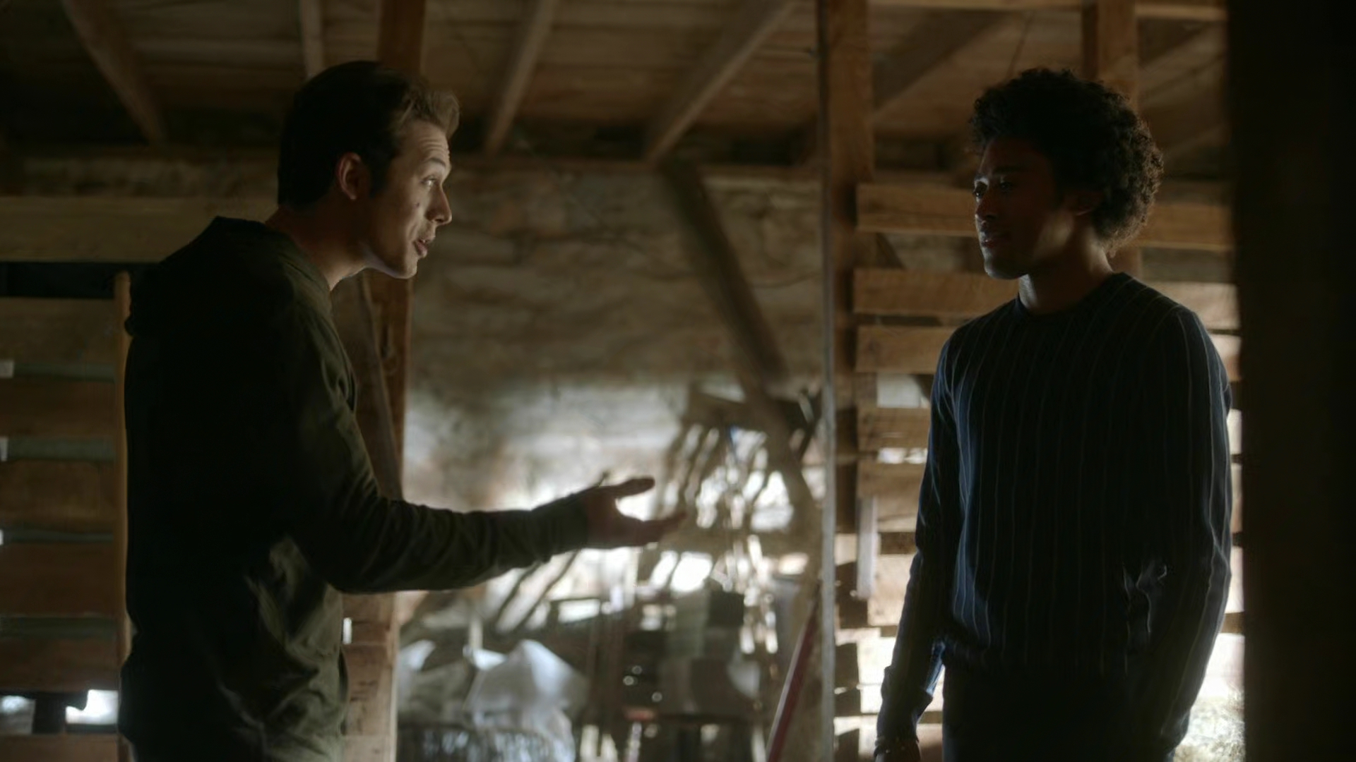 VampireDiariesWorld-dot-nl_Legacies3x12IWasMadeToLoveYou0803.jpg