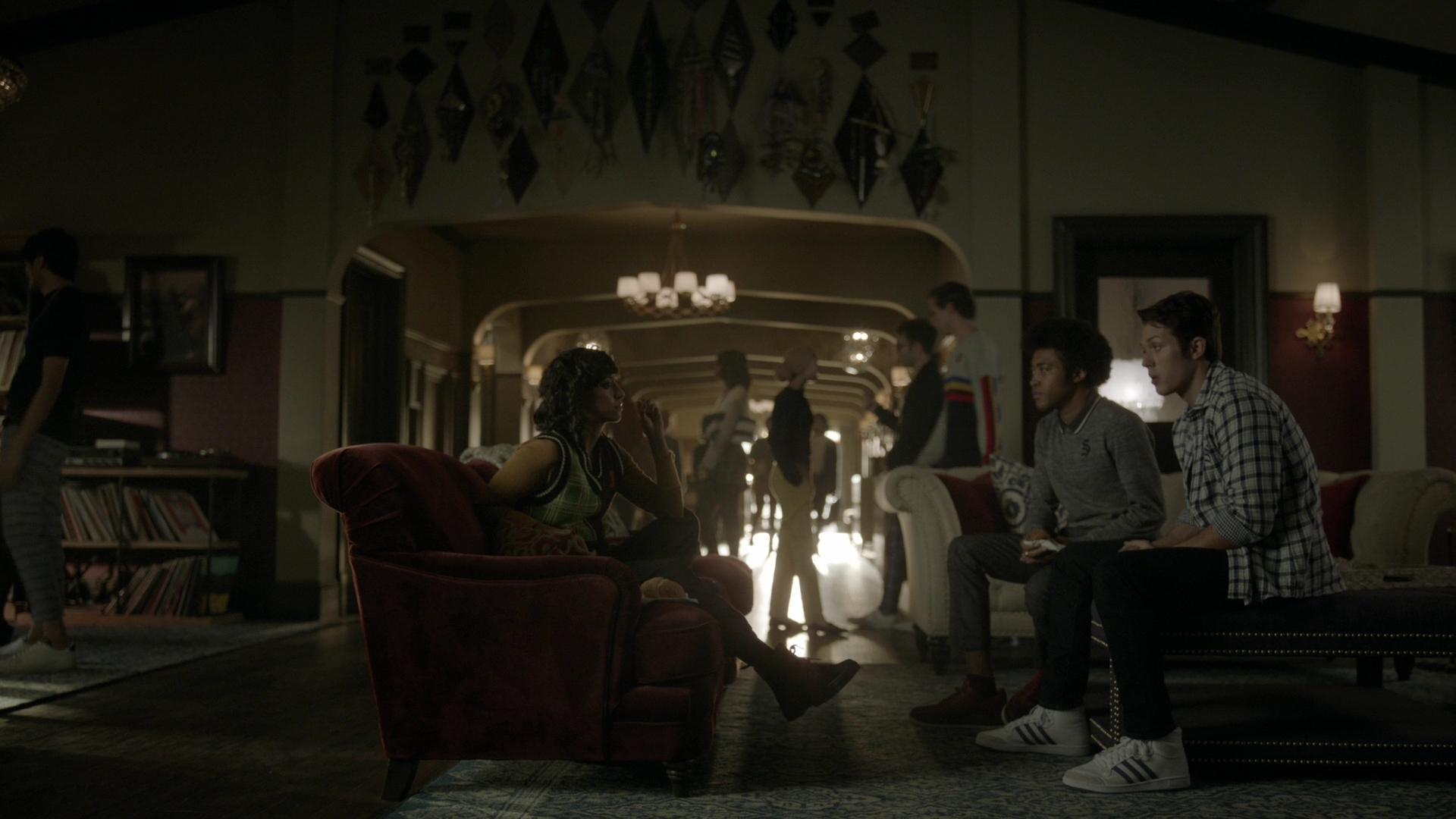 VampireDiariesWorld-dot-nl_Legacies4x07SomeplaceFarAwayfromAllThisViolence0061.jpg