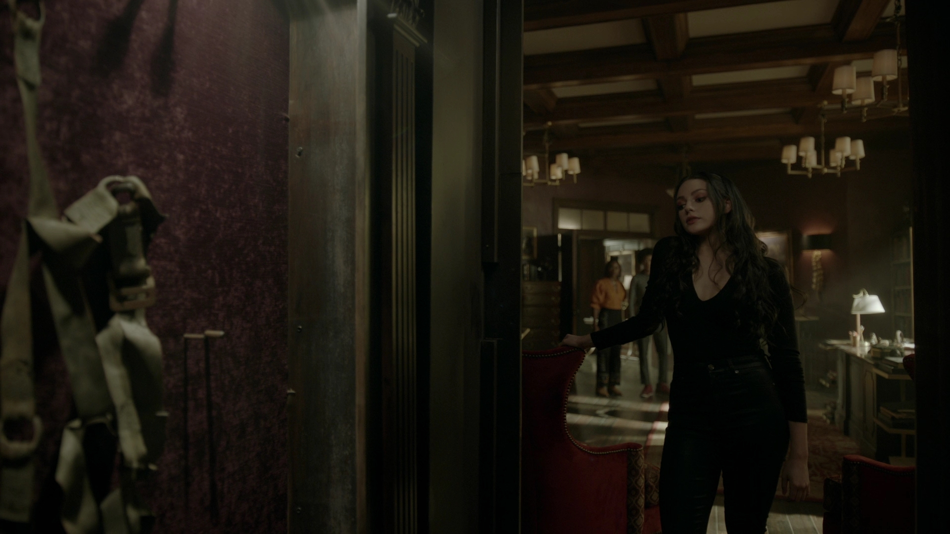 VampireDiariesWorld-dot-nl_Legacies4x07SomeplaceFarAwayfromAllThisViolence0431.jpg