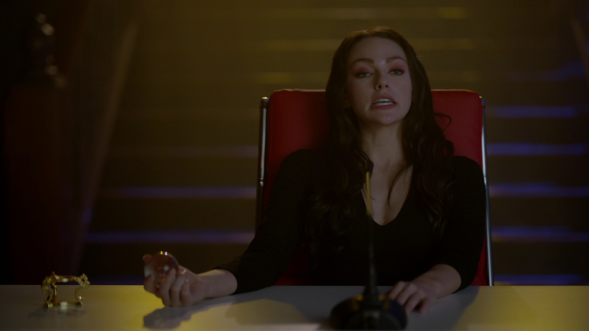 VampireDiariesWorld-dot-nl_Legacies4x07SomeplaceFarAwayfromAllThisViolence0609.jpg