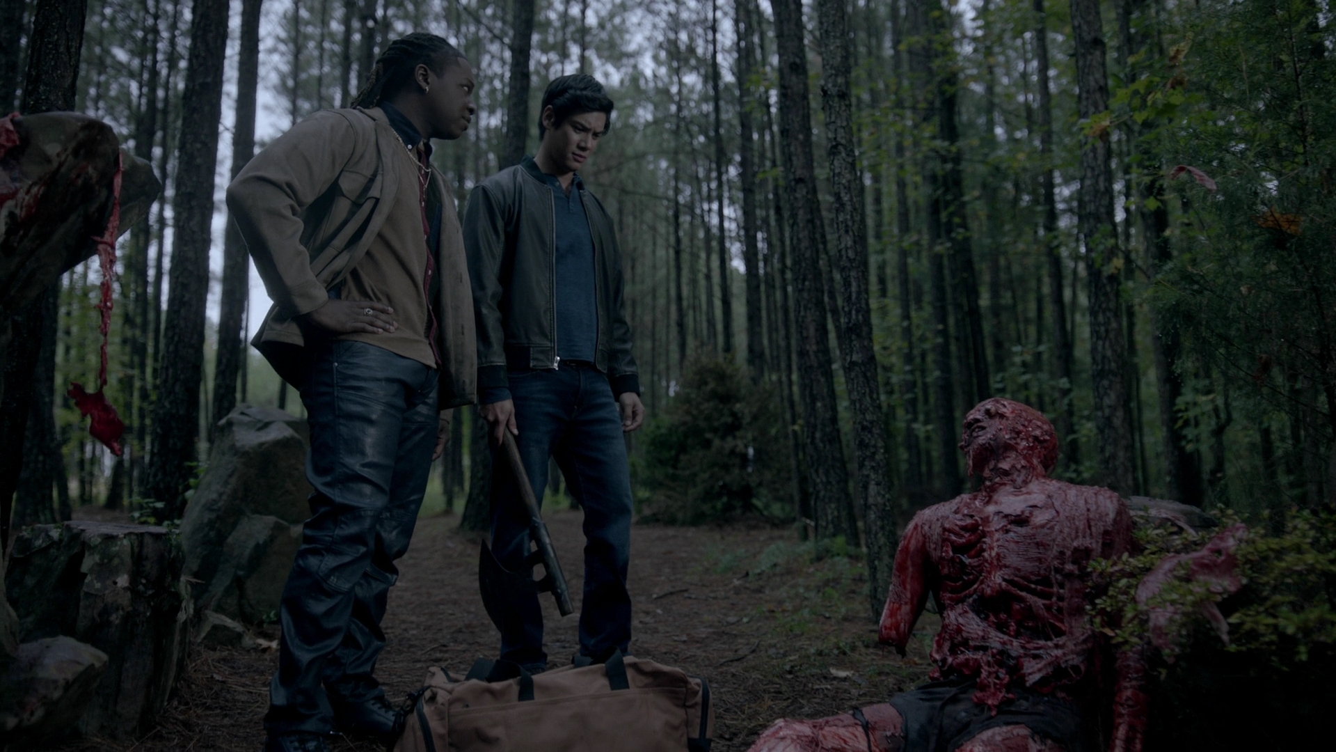 VampireDiariesWorld-dot-nl_Legacies4x07SomeplaceFarAwayfromAllThisViolence0640.jpg