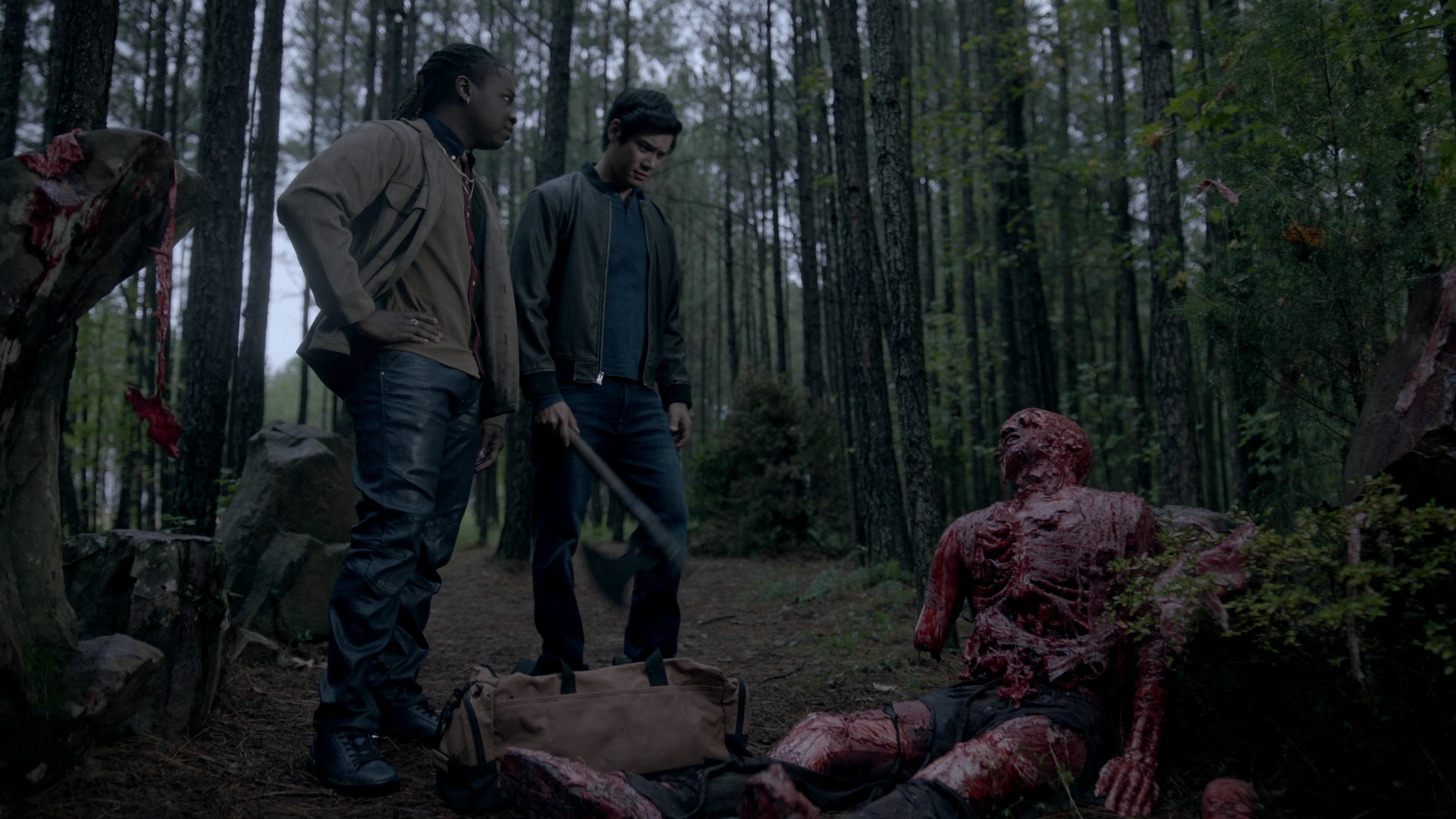 VampireDiariesWorld-dot-nl_Legacies4x07SomeplaceFarAwayfromAllThisViolence0641.jpg